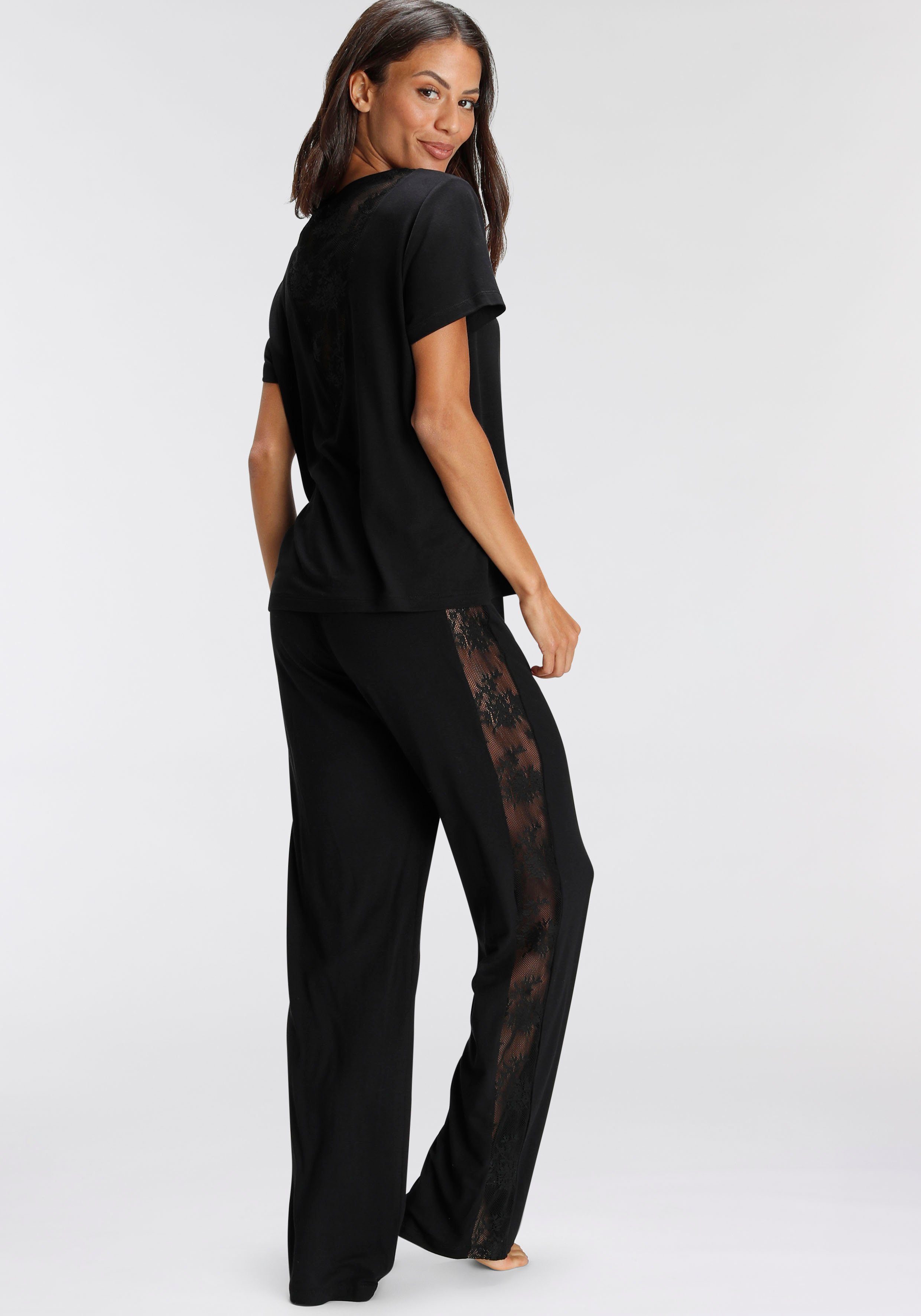 Bruno Banani Pyjama met mooie kantdetails (2-delig, 1 stuk)