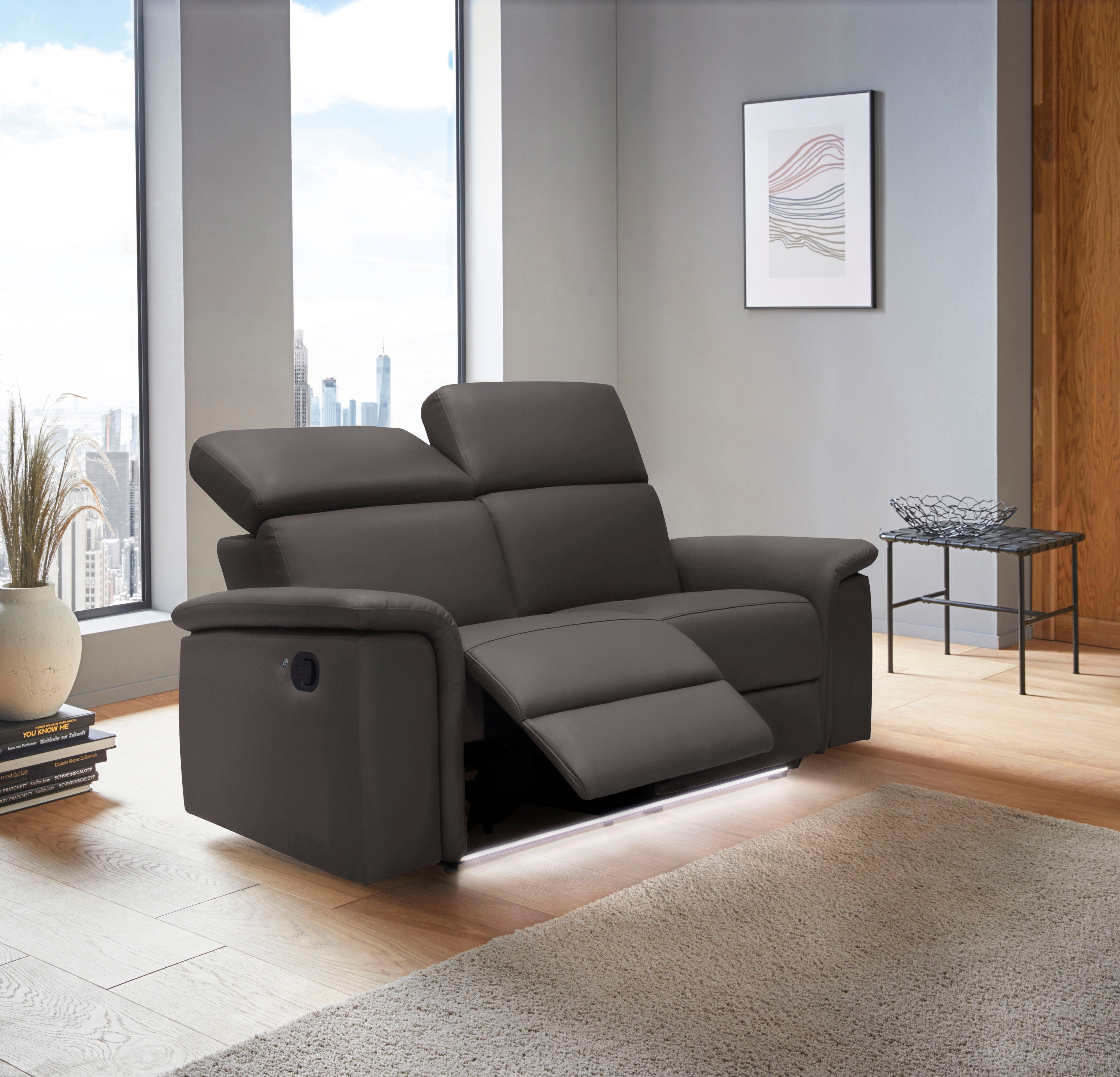 Places of Style 2-zitsbank Pareli 172 cm, handmatige en elektrische relaxfunctie USB, hoofdsteunverstelling, LED, in echt leer, kunstleer, web