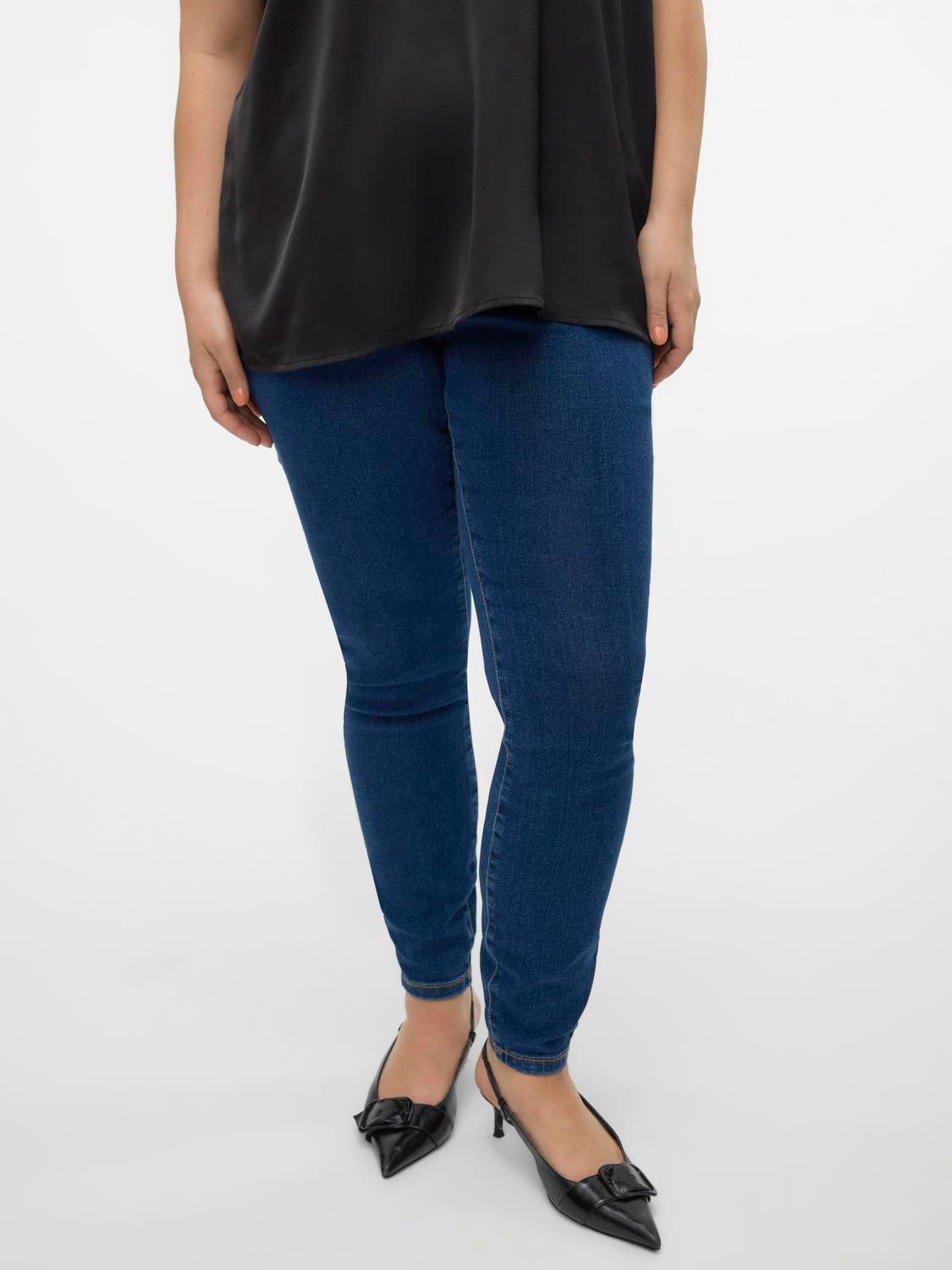 Vero Moda Curve Skinny fit jeans VMCELLY MR SKINNY JEANS BLUE CUR NOOS