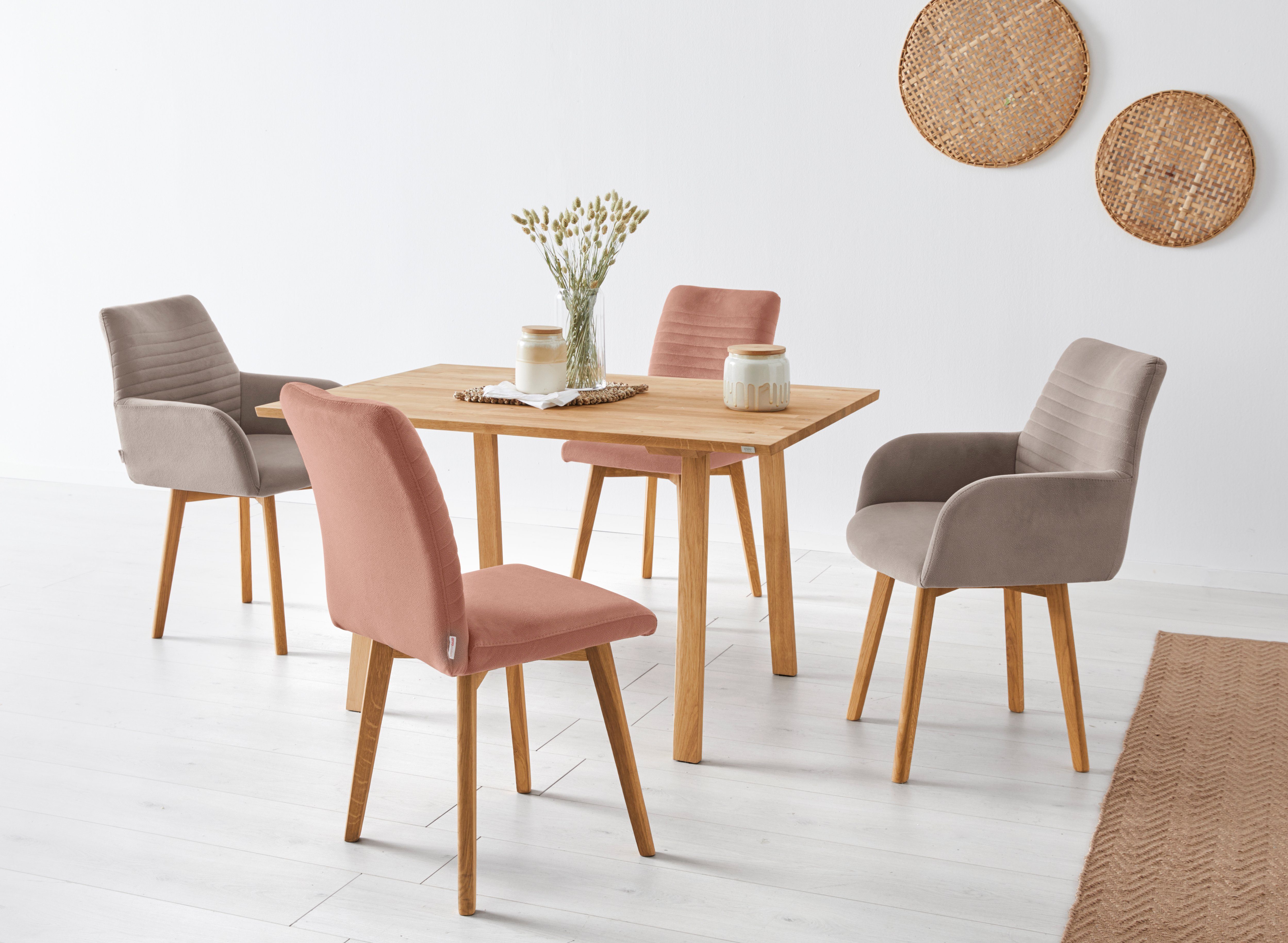 OTTO products Stoel met armleuningen Alessja Bekleding van microvezel, frame van eiken massief hout (set, 2 stuks)