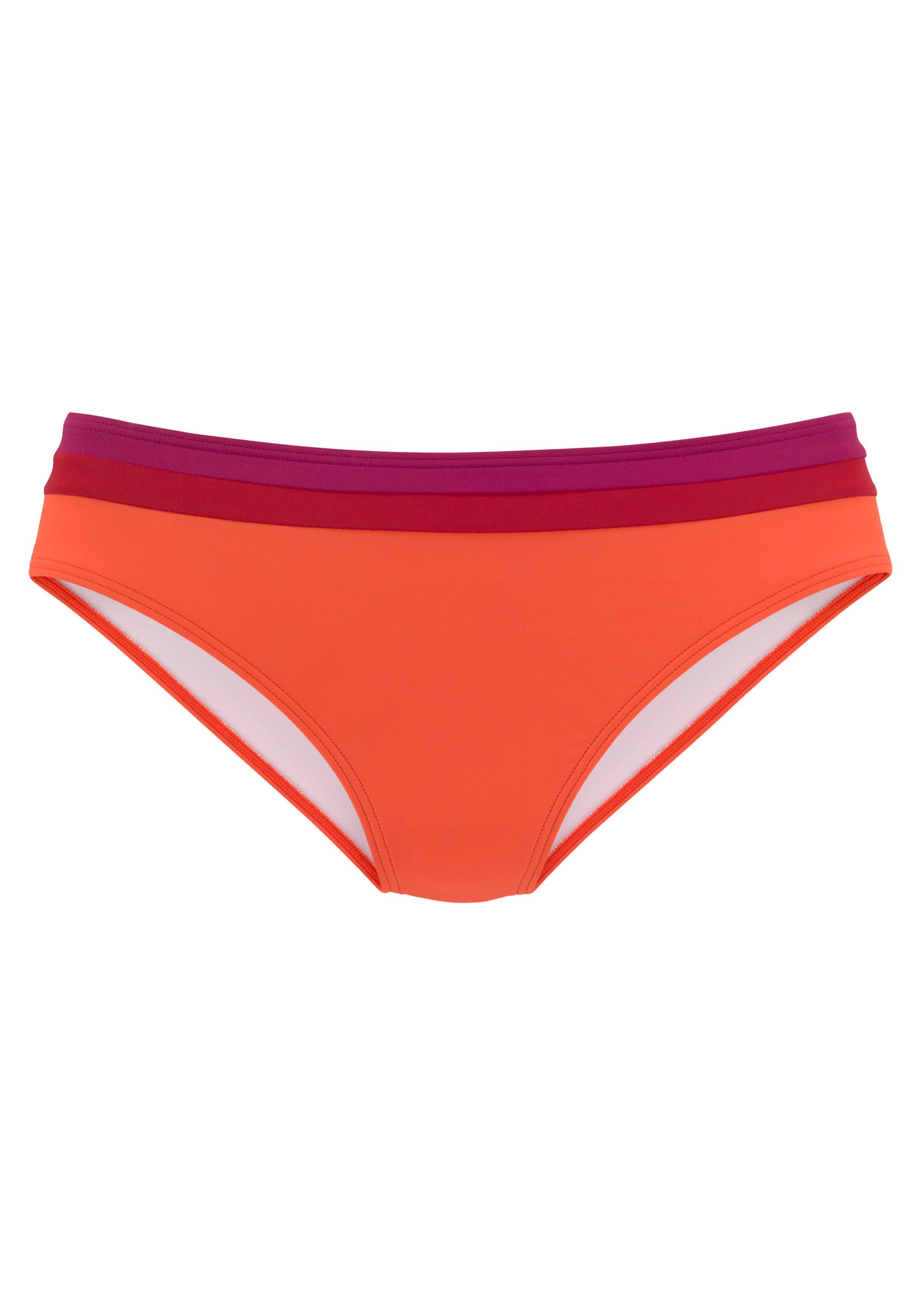 s.Oliver RED LABEL Beachwear Bikinibroekje Yella met contrastkleurige details