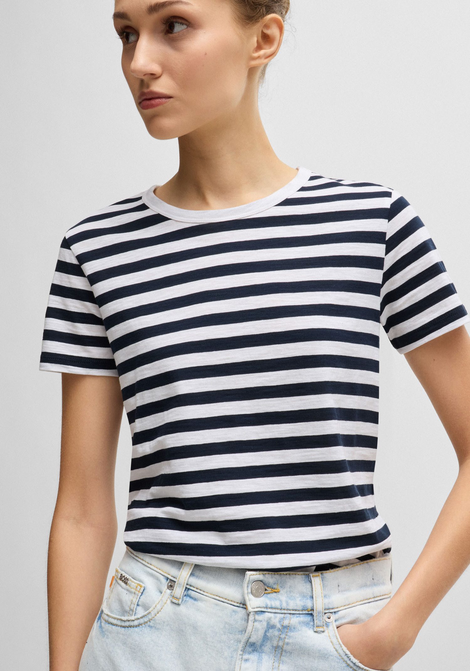 Boss Orange T-shirt Esla Striped Premium Damesmode Premium damesmode, in gestreept ontwerp