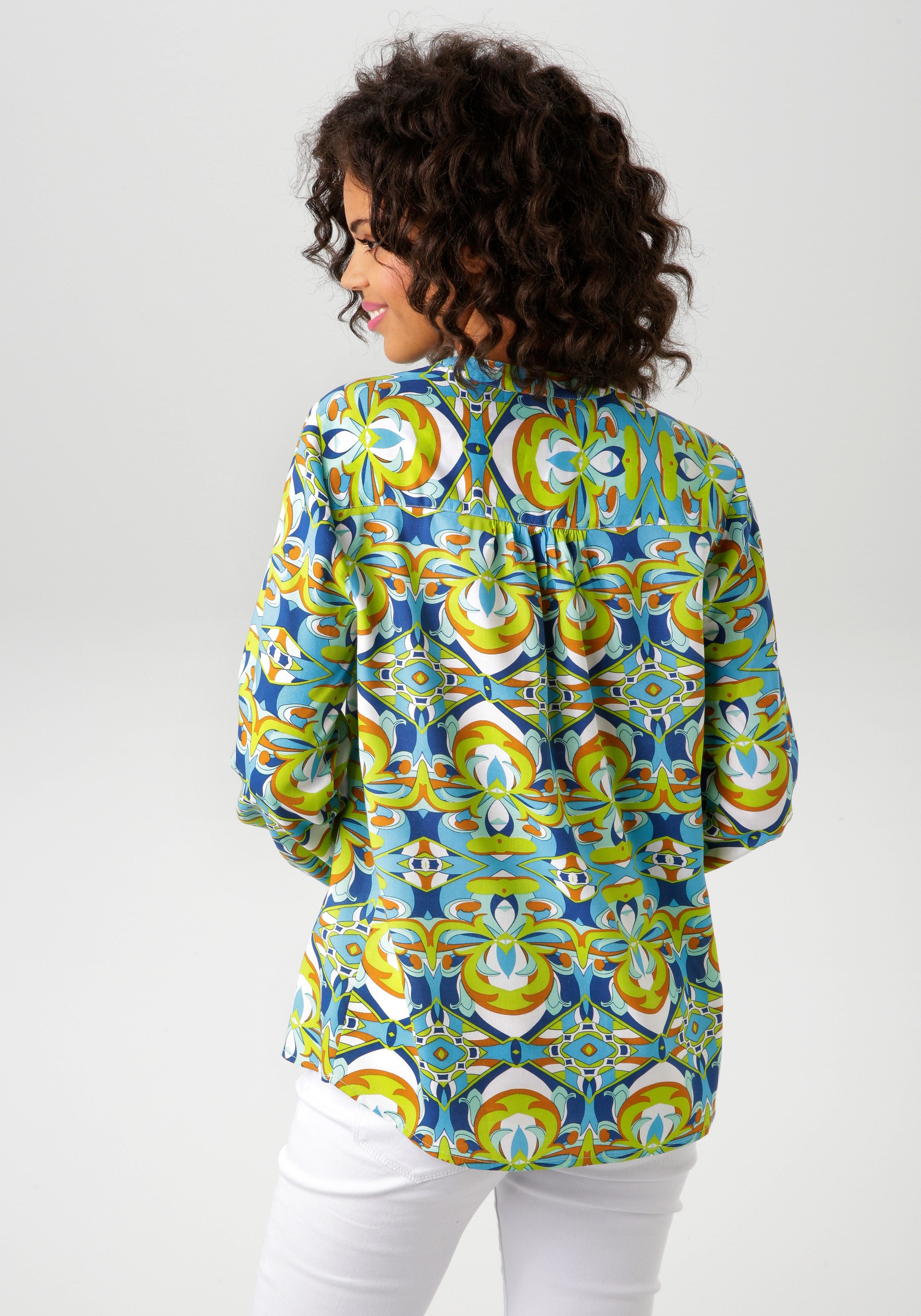 Aniston CASUAL Blouse zonder sluiting met extravagante, grafische print - nieuwe collectie