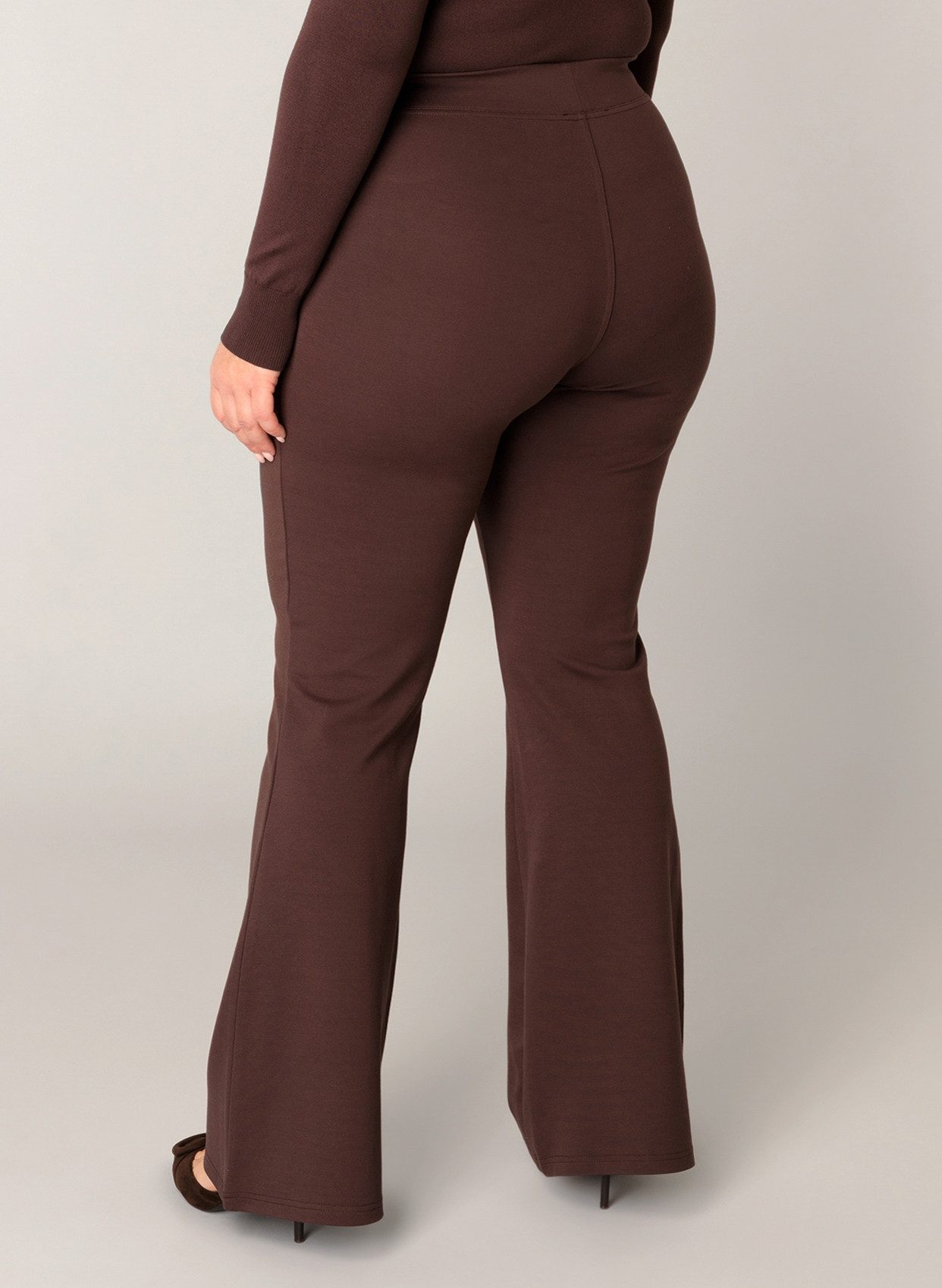 Base Level Curvy Tregging Allie Modern bootcut-model