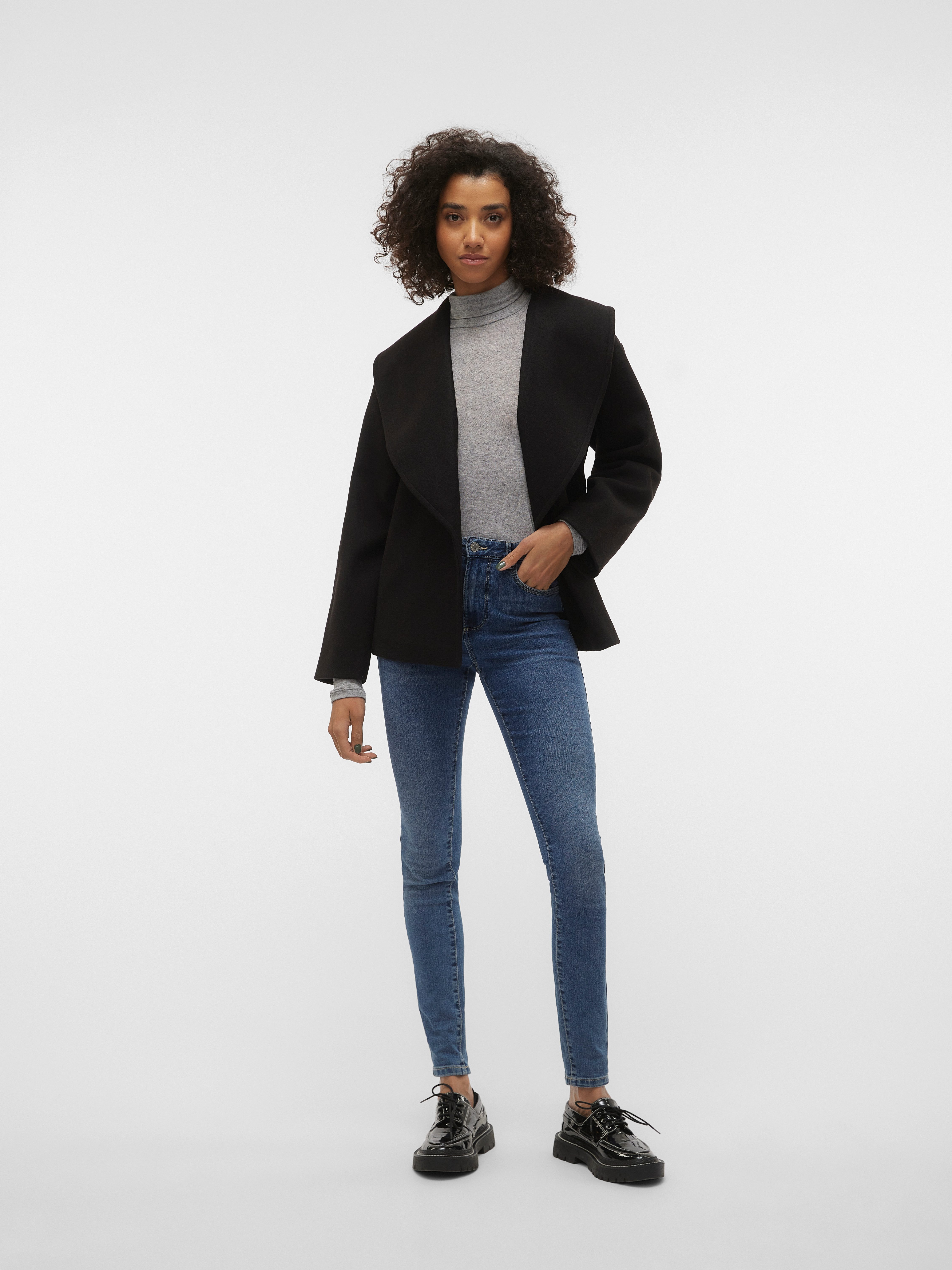 Vero Moda Kort jack VMANNE BERGEN JACKET GA NOOS