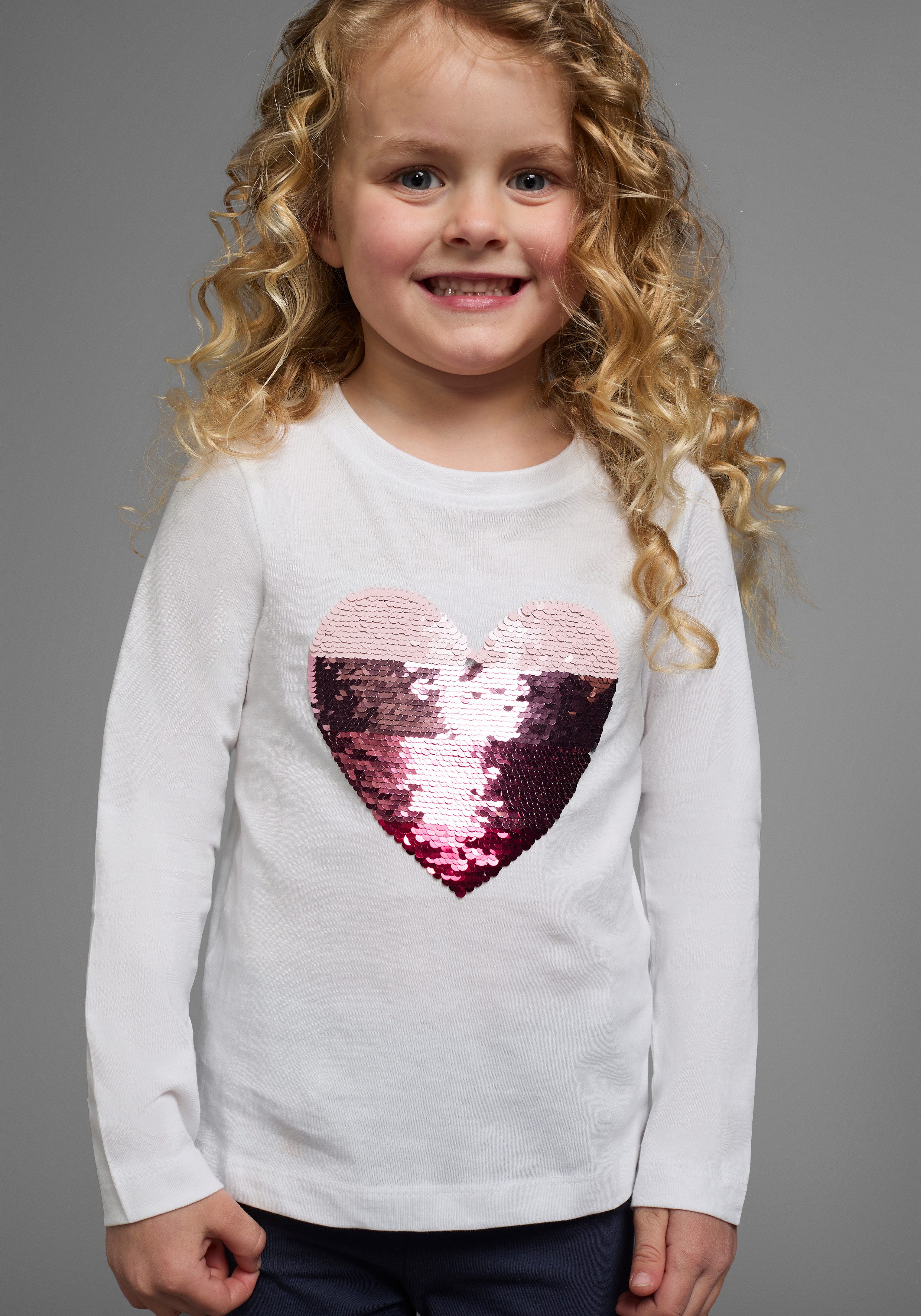 KIDSWORLD Shirt met lange mouwen , Met hart van keerbare pailletten Lange mouwen, basic pasvorm, met glinsterende pailletten meisjes shirts met lange