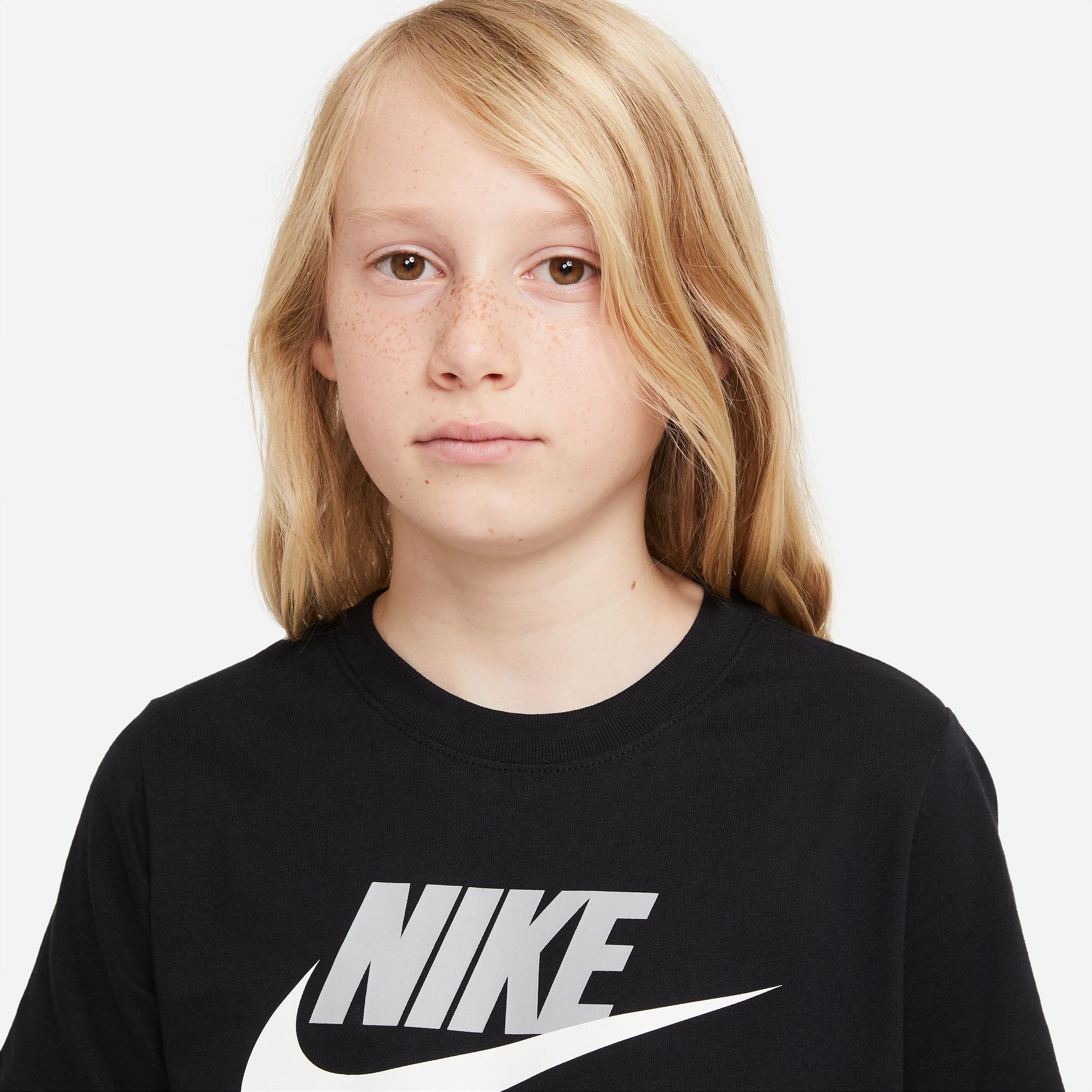 Nike Sportswear T-shirt Big Kids' Cotton T-Shirt