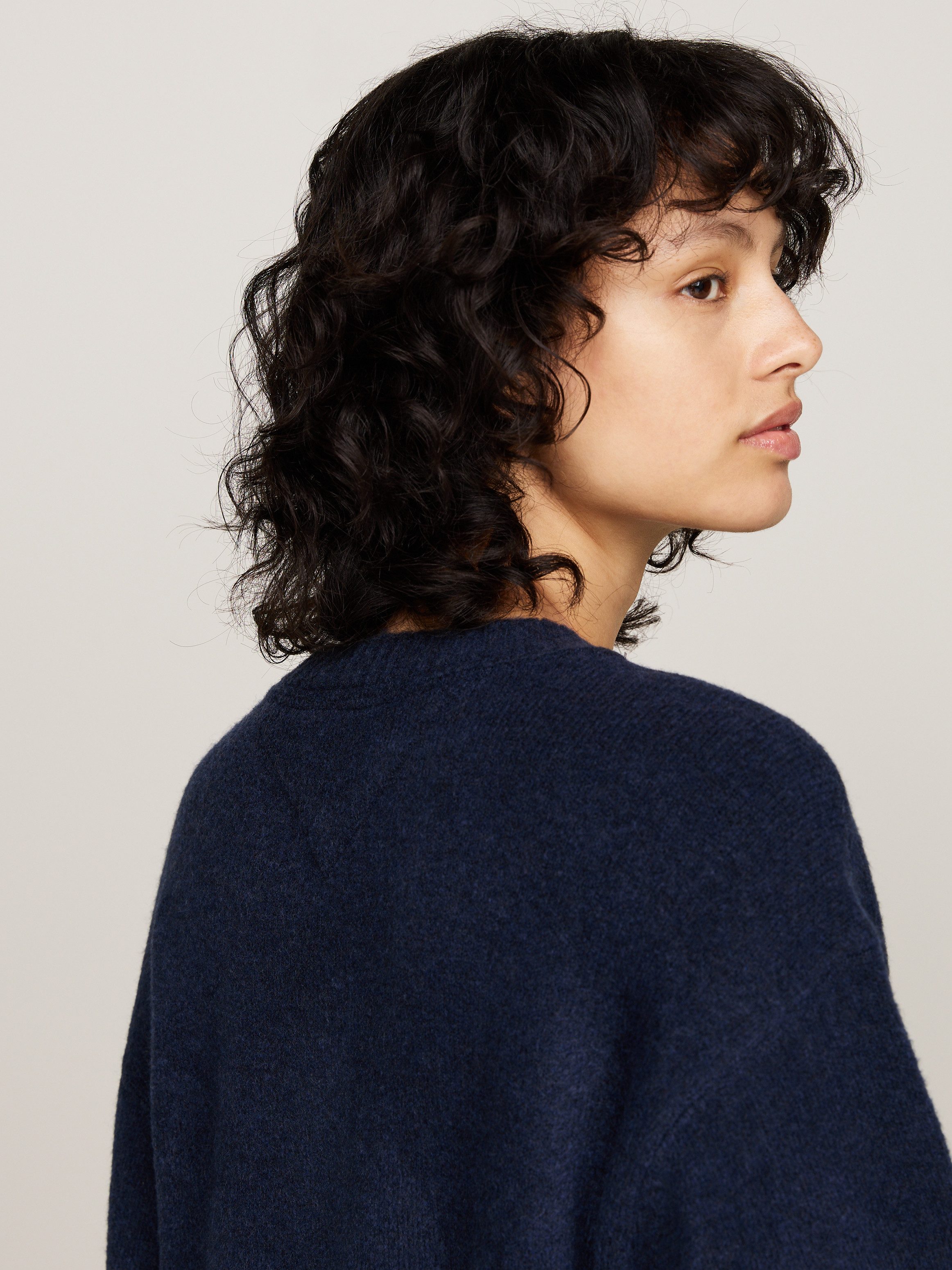 Tommy Jeans Curve Gebreide jurk TJW MLNGE FLAG SWEATER DRESS EXT in grote maten met wolpercentage en elastaan logo-vlag