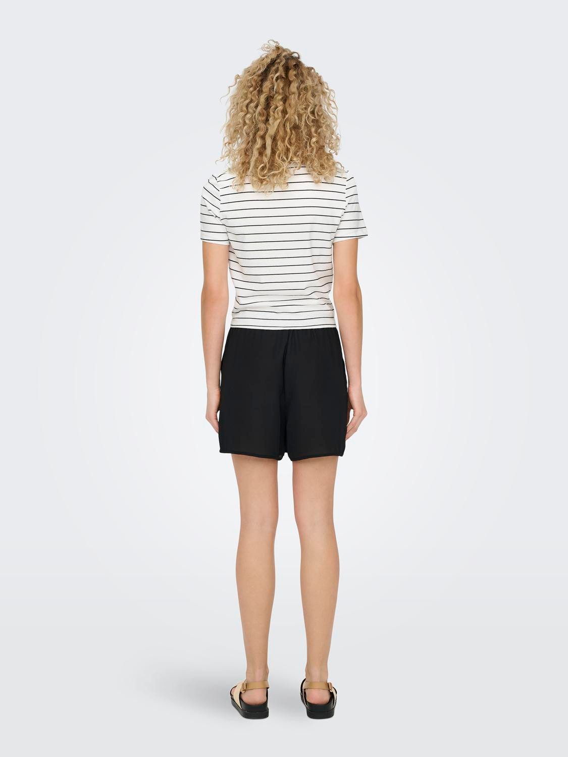 Only Shirt met korte mouwen ONLKITA LIFE S S FRUIT KNOT TOP BOX JRS
