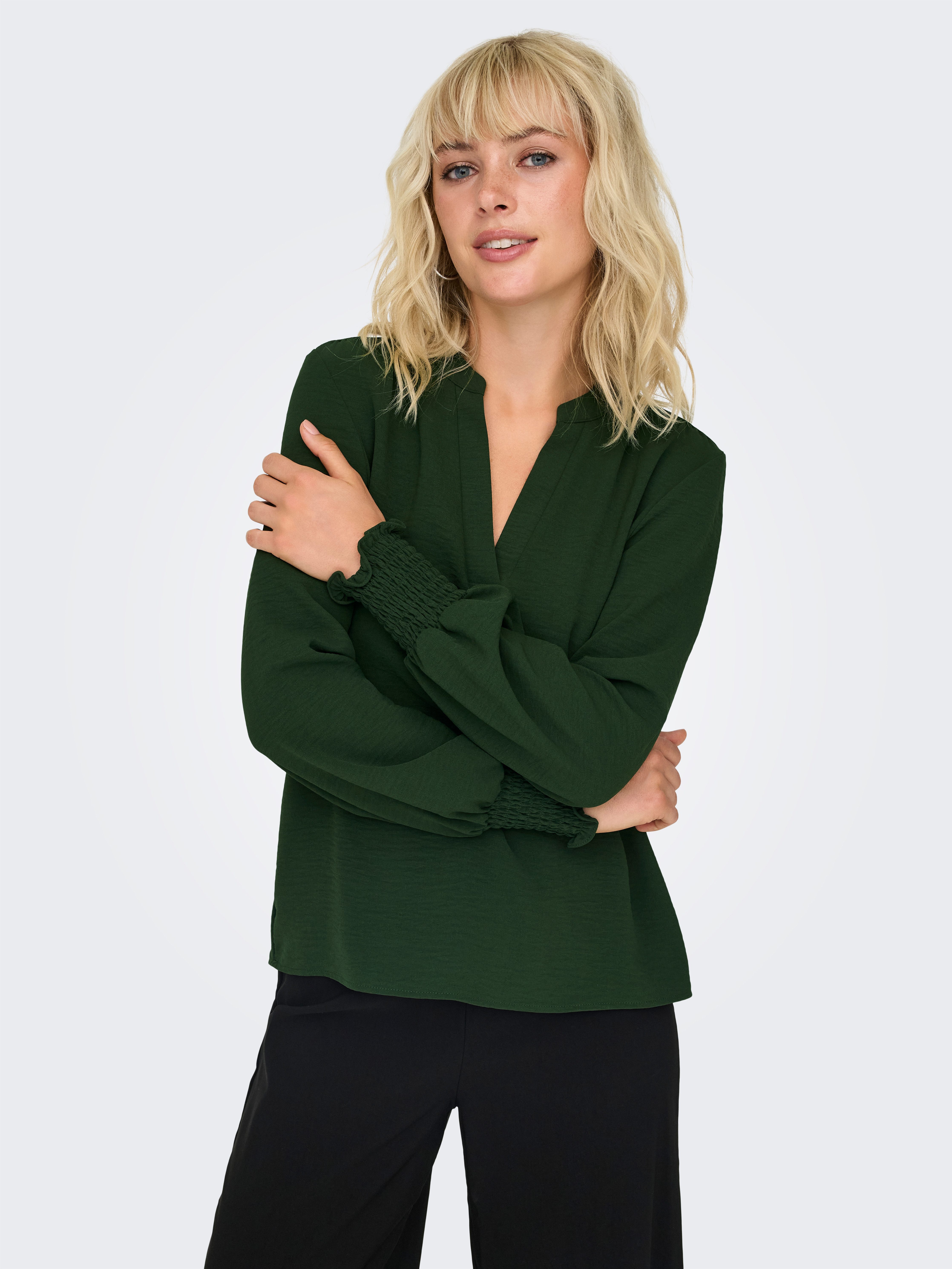Only Shirt ONLMETTE V-NECK LS SMOCK TOP NOOS WVN