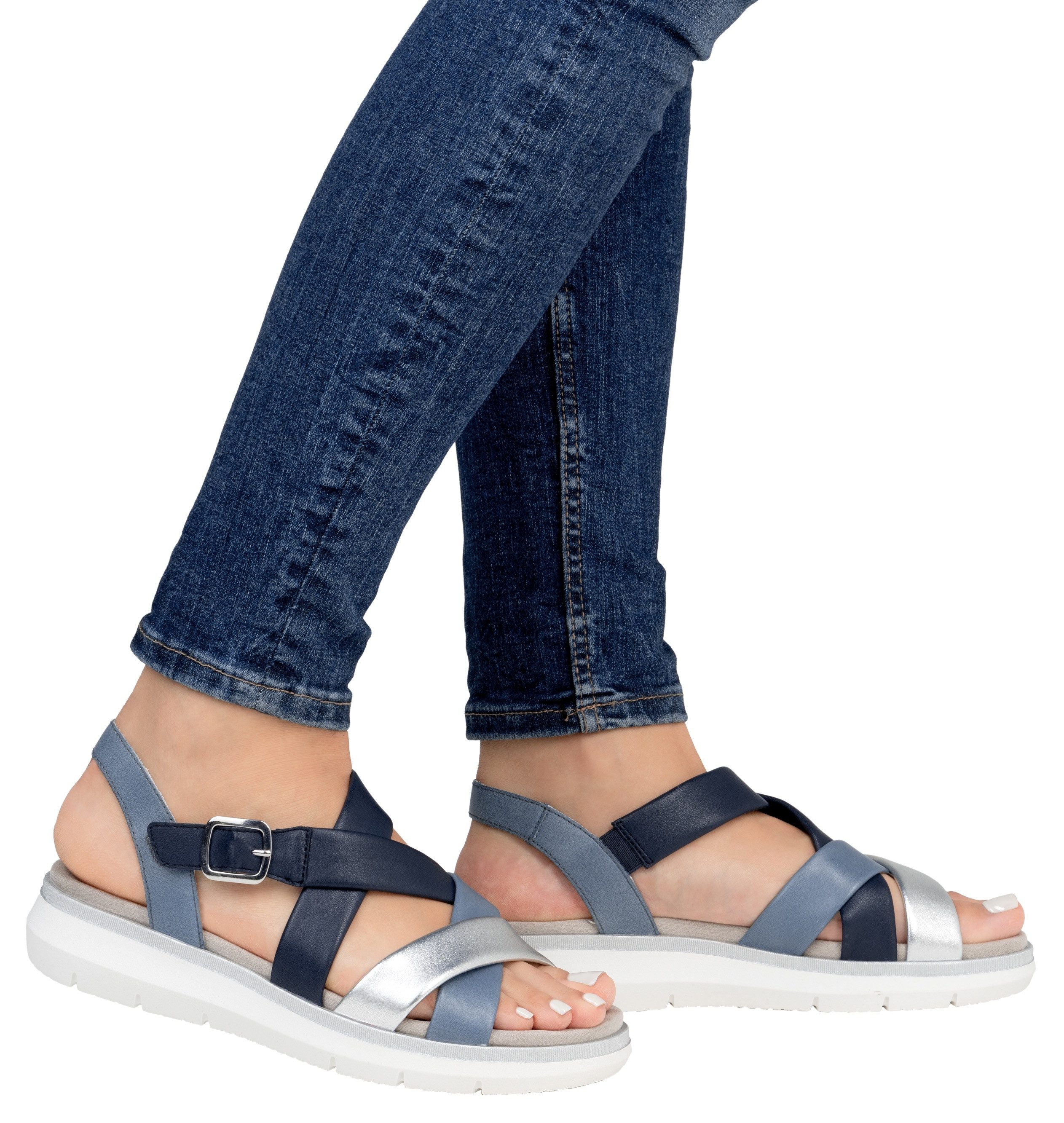 Remonte Sandalen Elisabeth Hurley-Collection , sleehak, zomerschoen, sandaal met kruisbandage