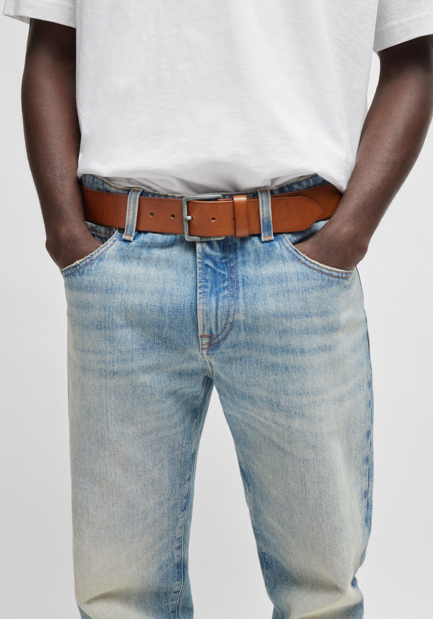 Boss Leren riem Jeeko_Sz40 met boss logo-tekst op de sluiting
