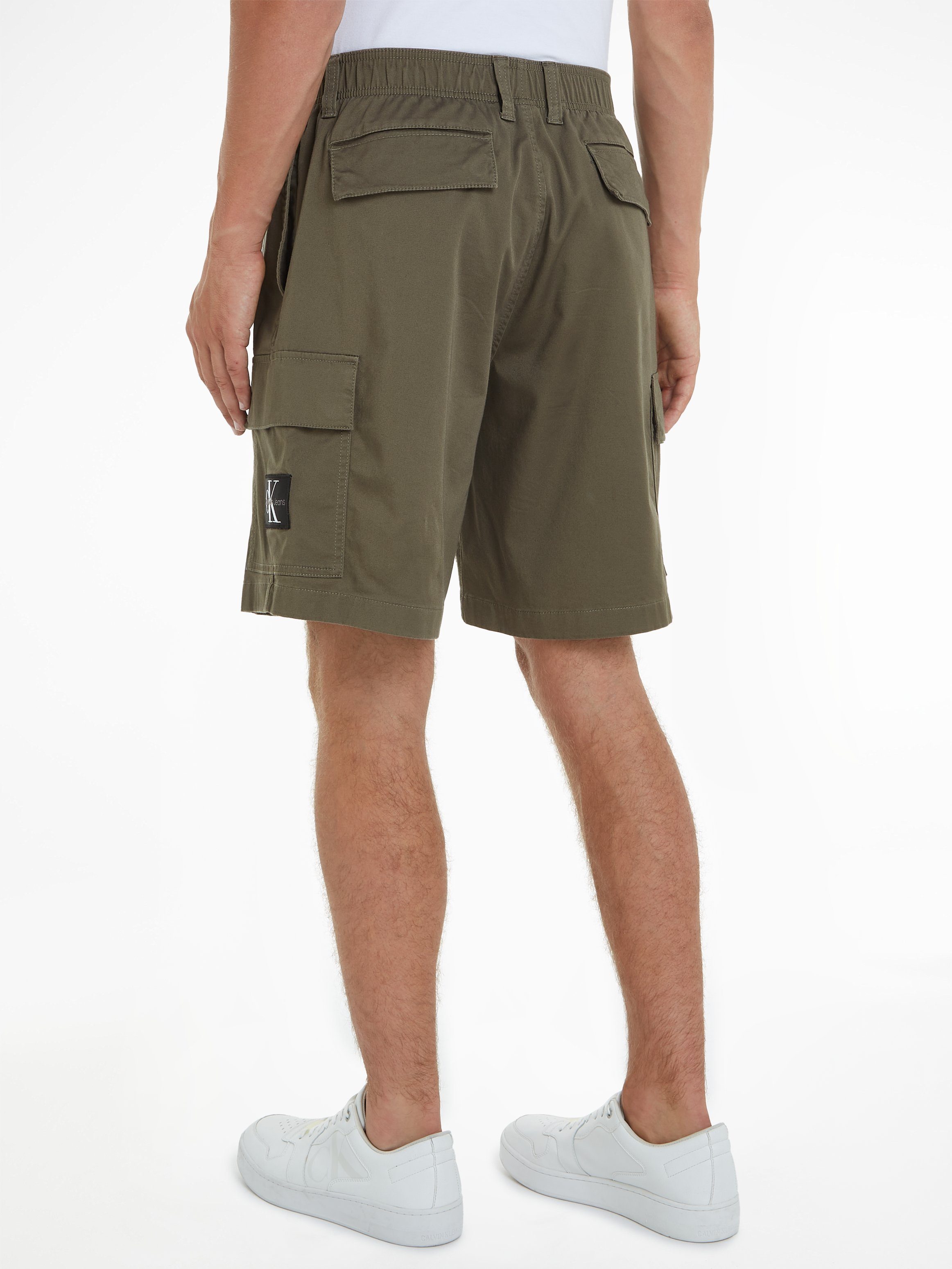 Calvin Klein Cargobroek CARGO SHORT met logopatch