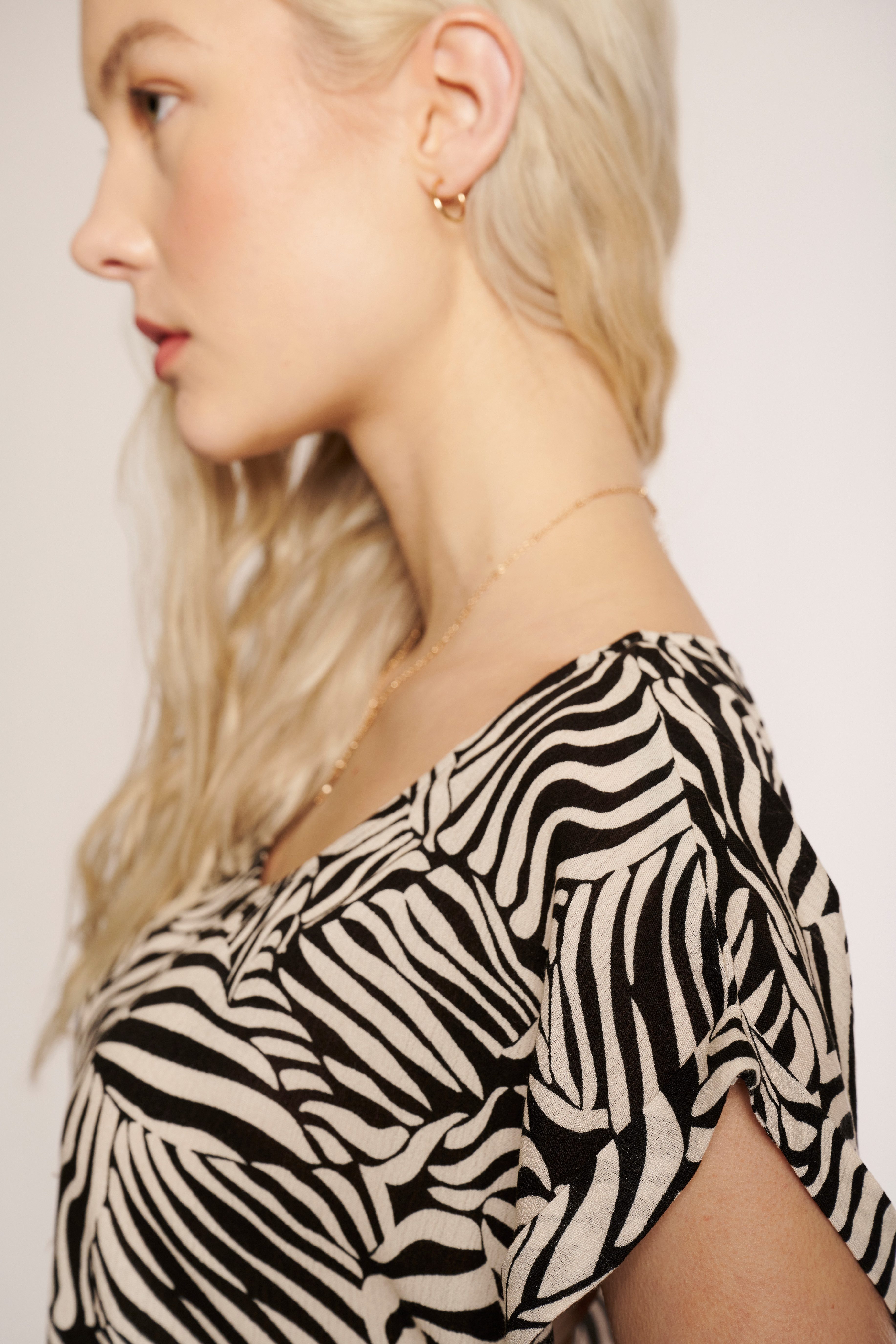 HaILYS T-shirt SS V TP Ce44lina
