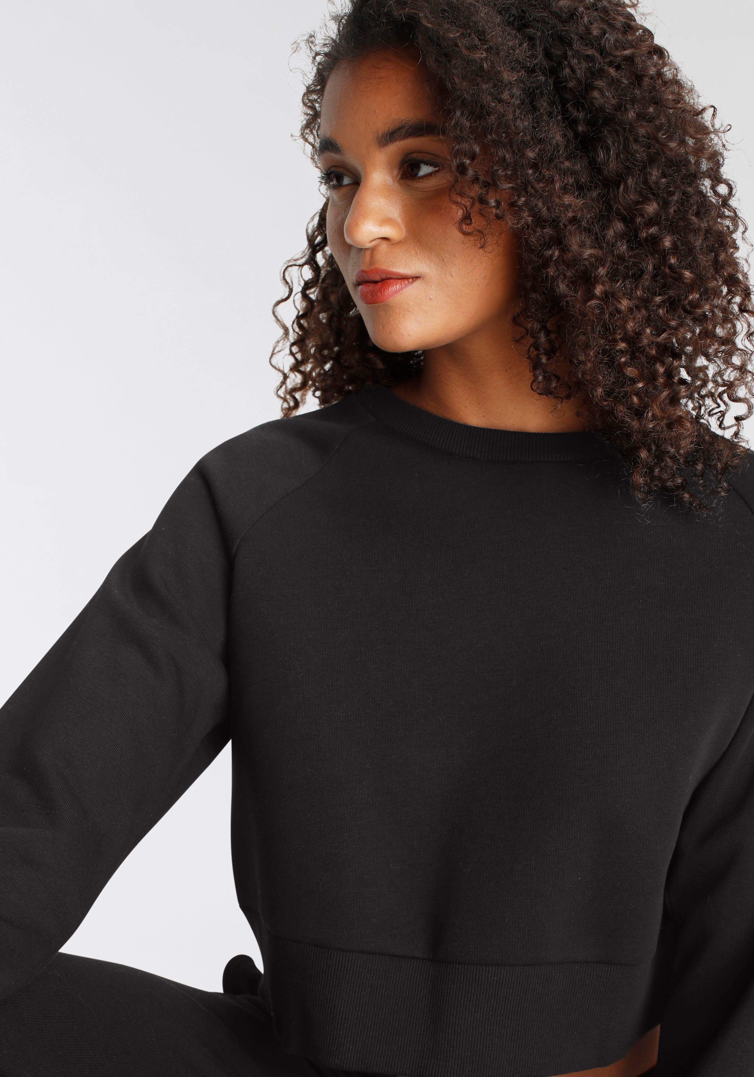 LSCN by LASCANA Sweatshirt met decoratieve stiksels, loungepak