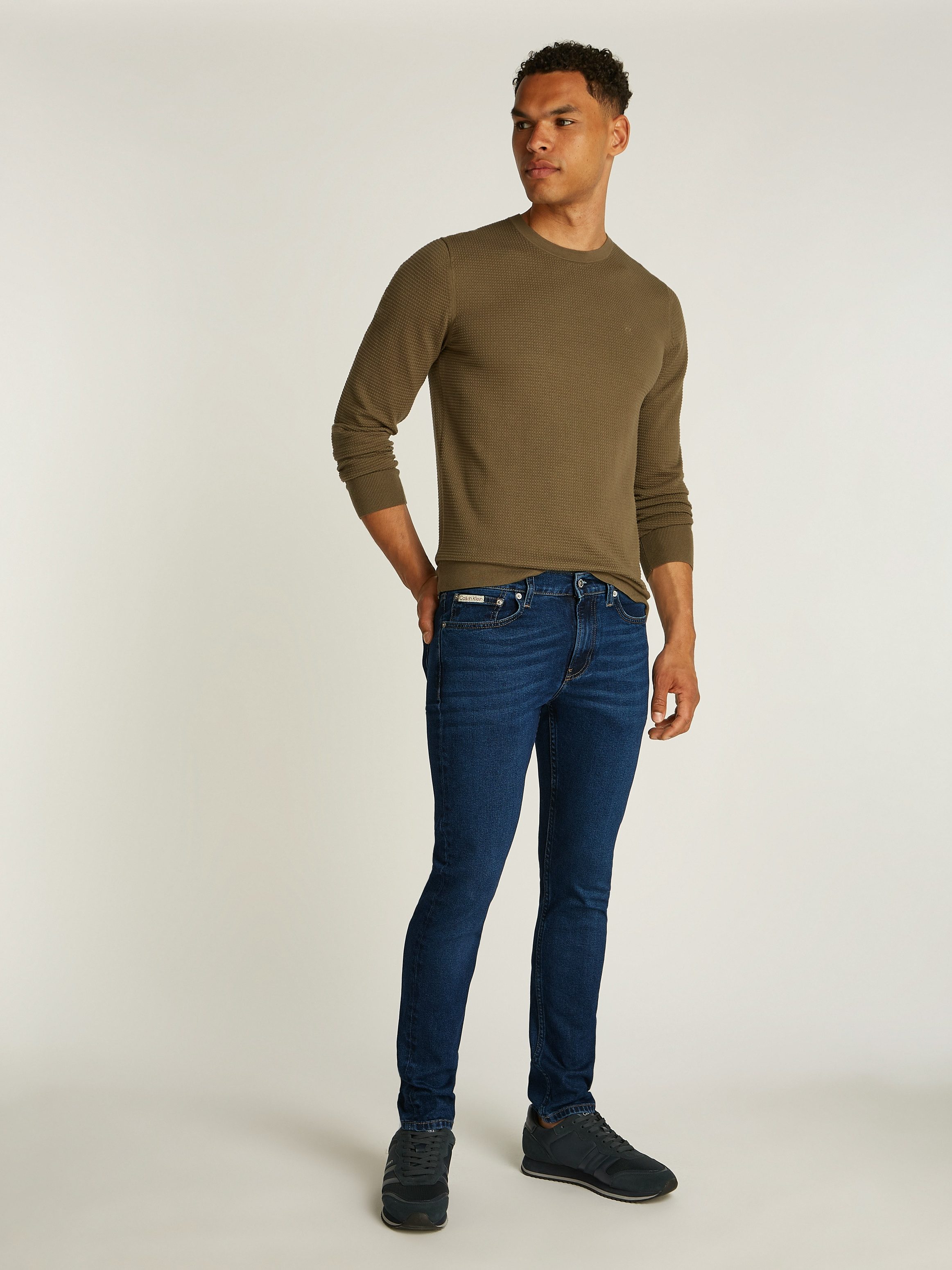 Calvin Klein Slim fit jeans SLIM TAPER Muntzakje, logo borduursel