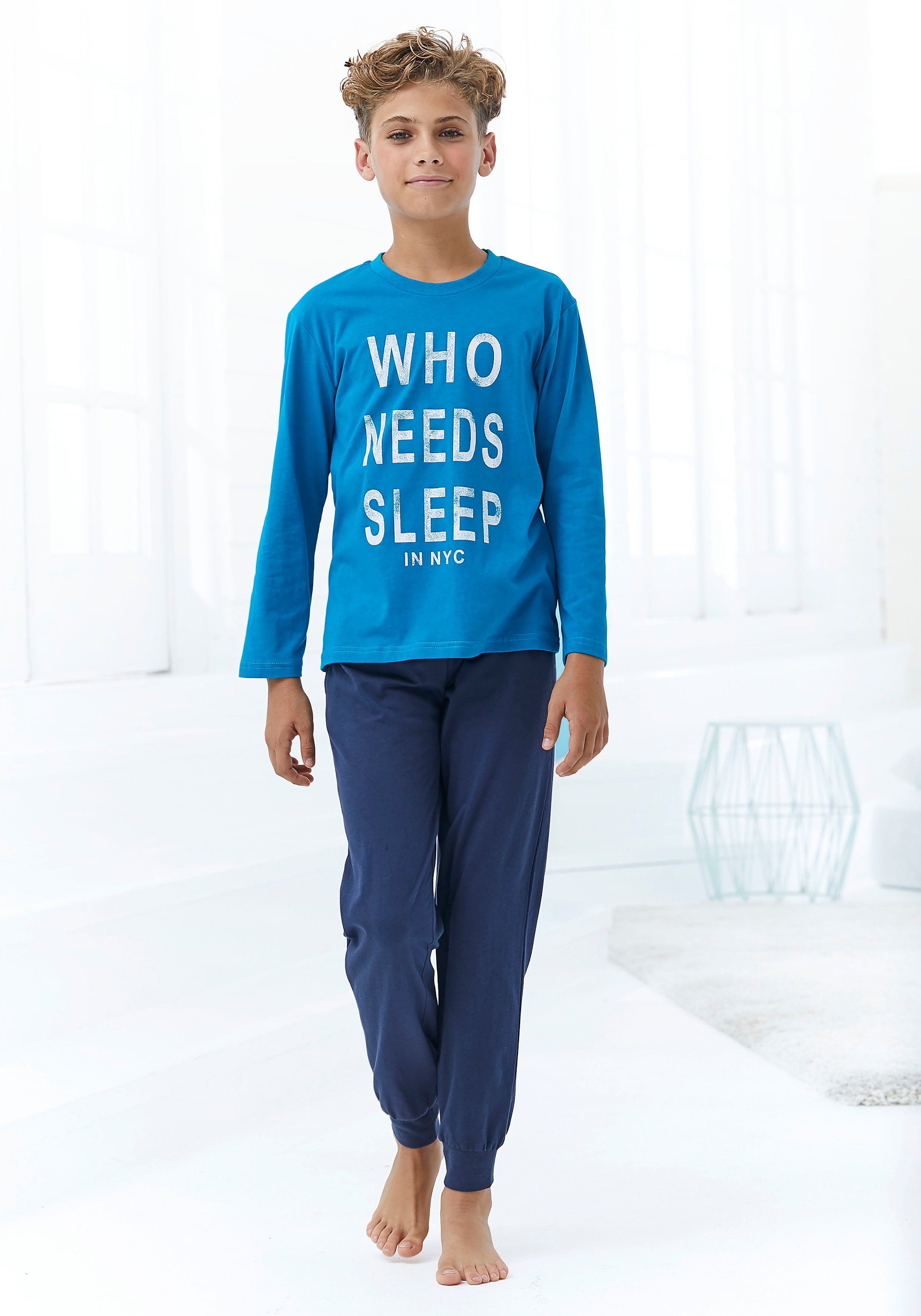 AUTHENTIC LE JOGGER Pyjama Pyjama met spreuk "Wie heeft slaap nodig" (2-delig, 1 stuk)
