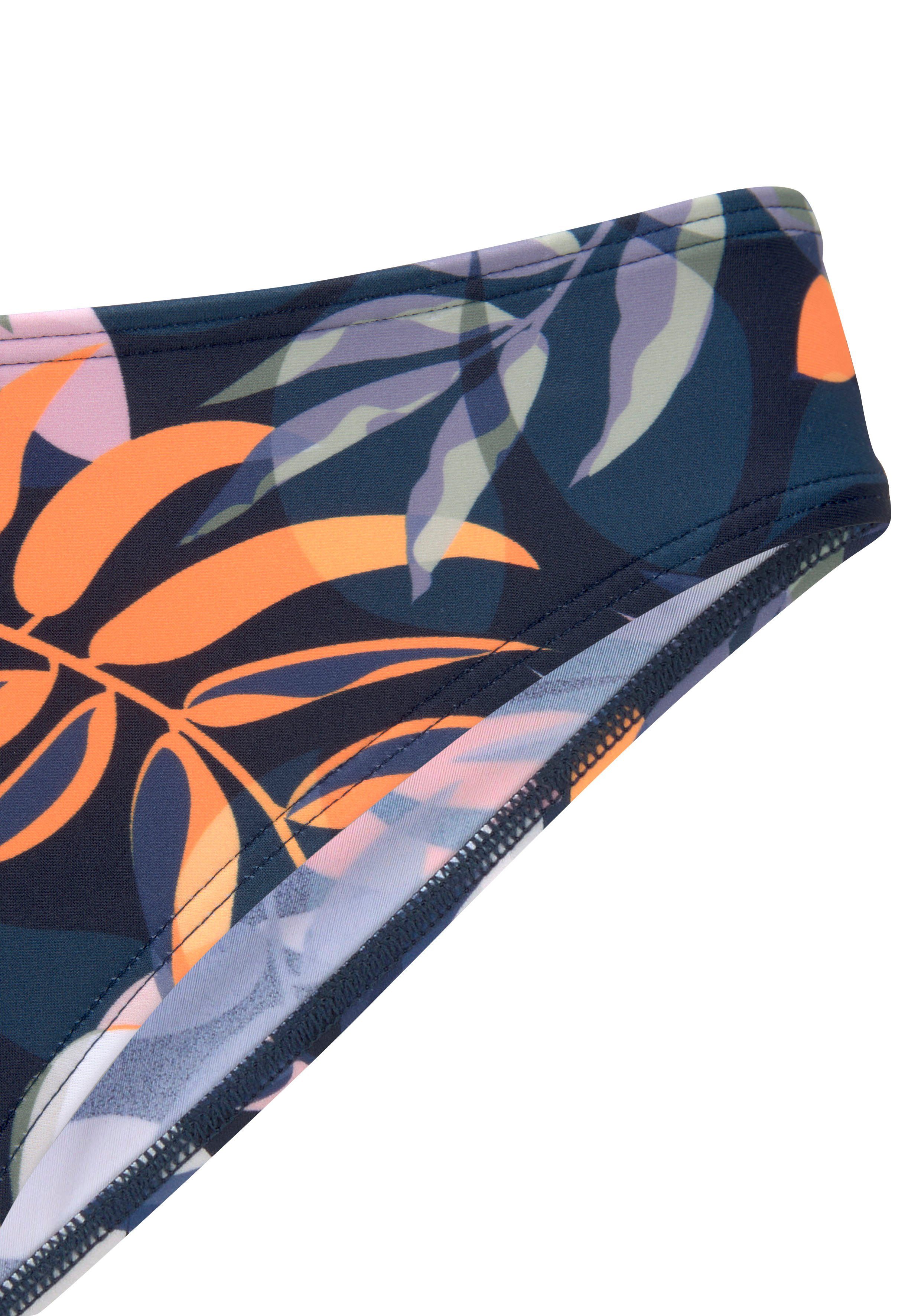 active by Lascana Bikinibroekje WAVE met tropische print