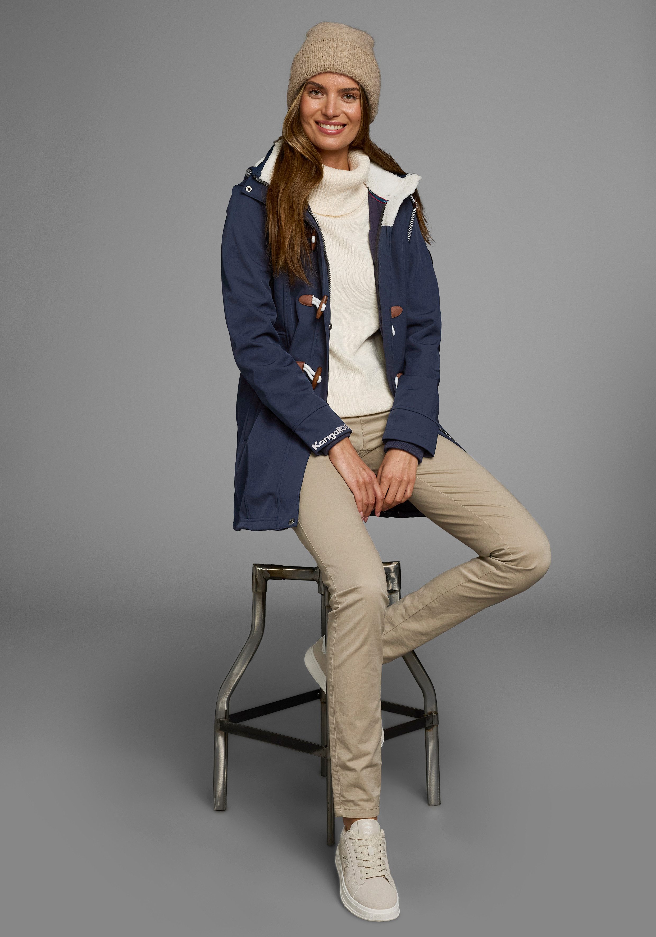 KangaROOS Softshell-jack figuurvolgende pasvorm, normale snit, met afneembare capuchon
