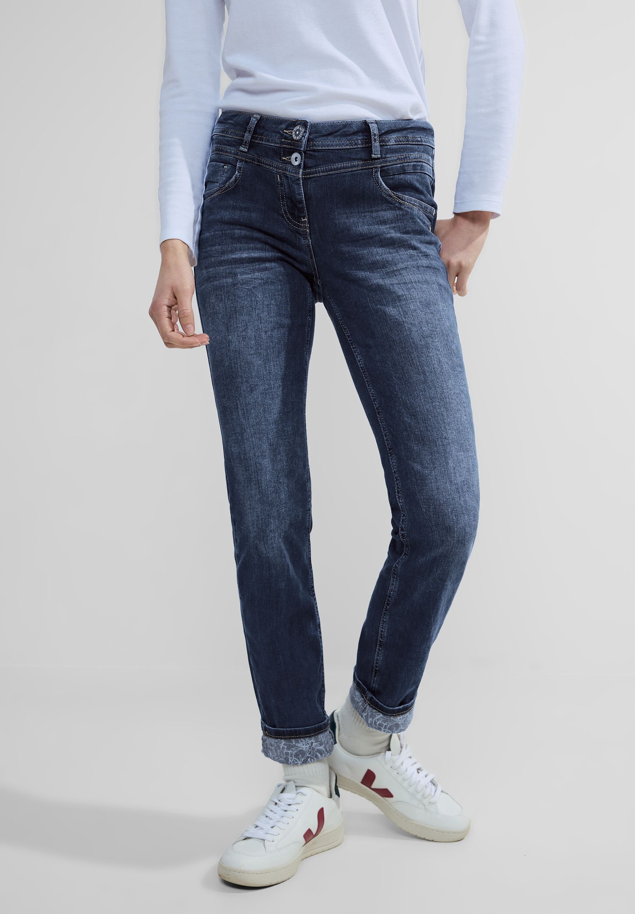 Cecil Slim fit jeans Toronto in boyfriend-look
