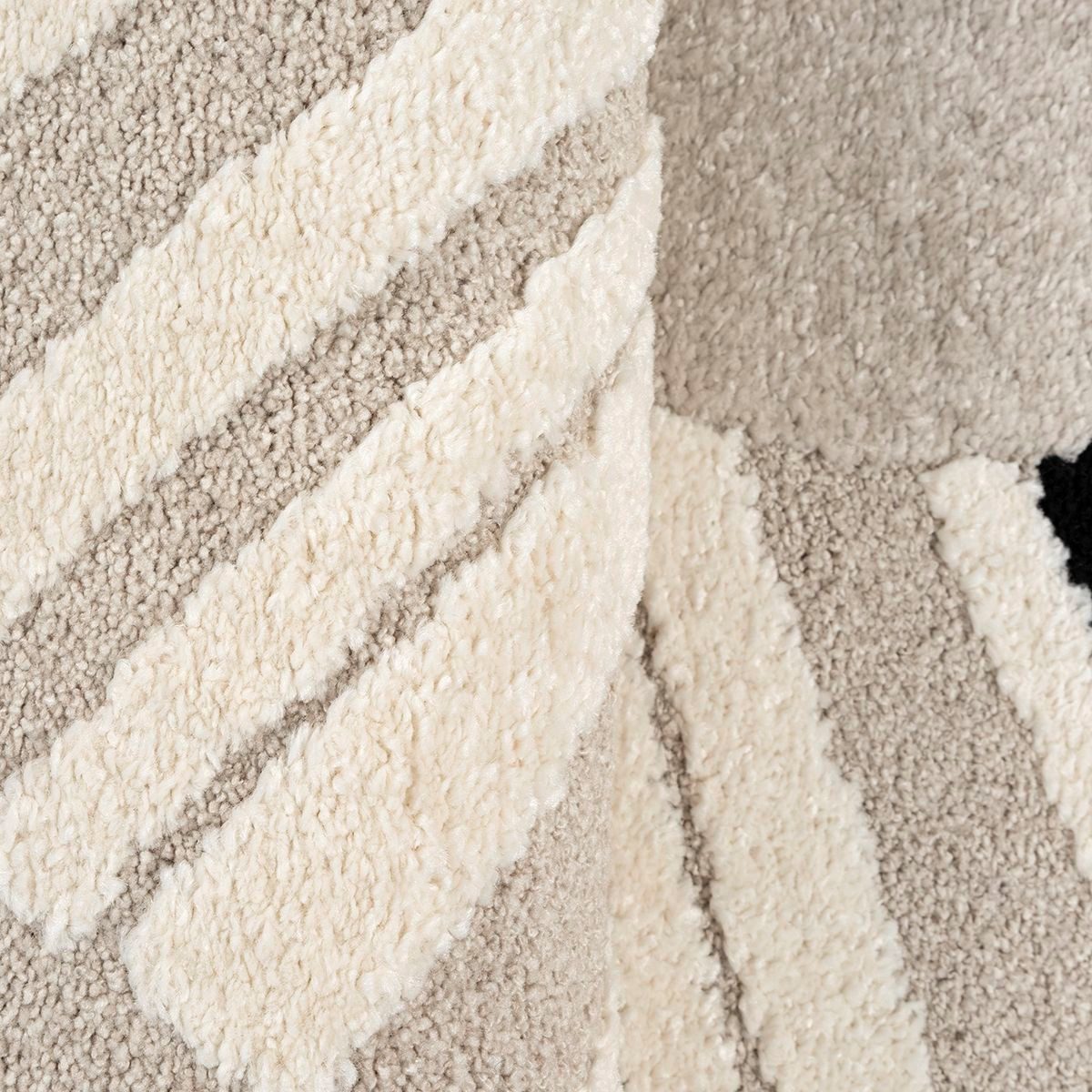 The carpet Vloerkleed Everest Kids