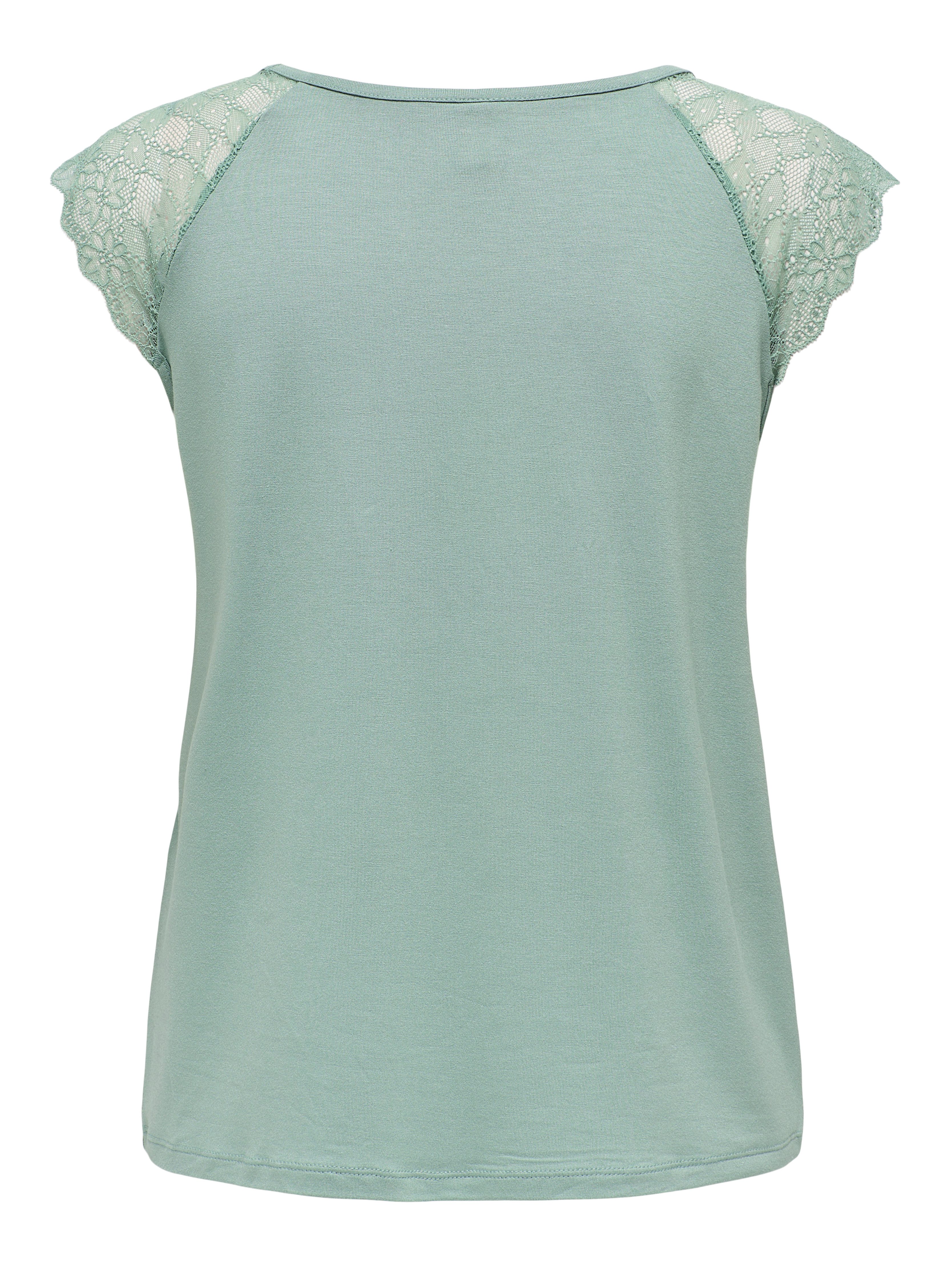 Only Shirt met V-hals ONLPETRA S/S LACE MIX TOP CS JRS