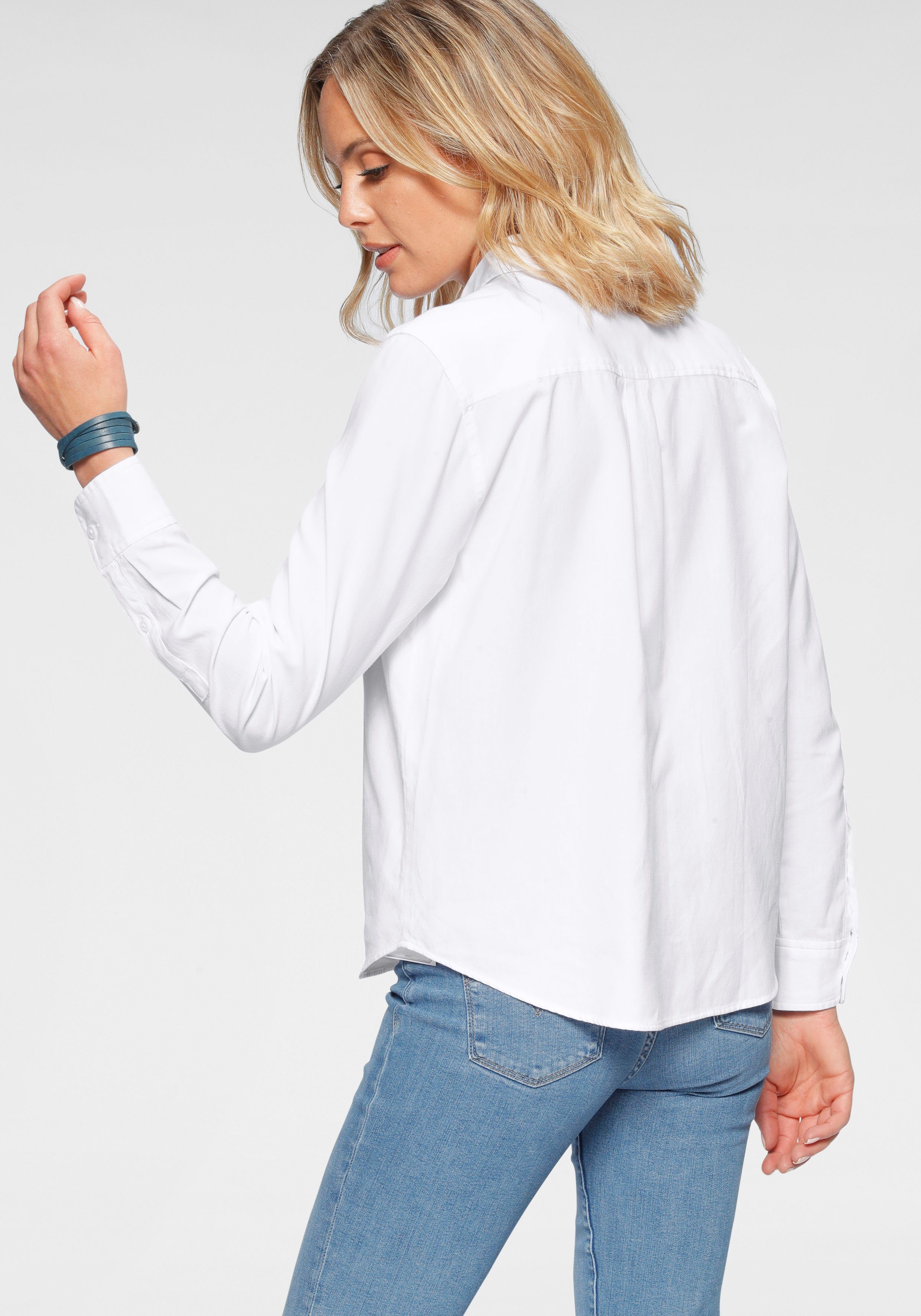 levi's overhemdblouse the classic klein logoborduursel op borsthoogte wit