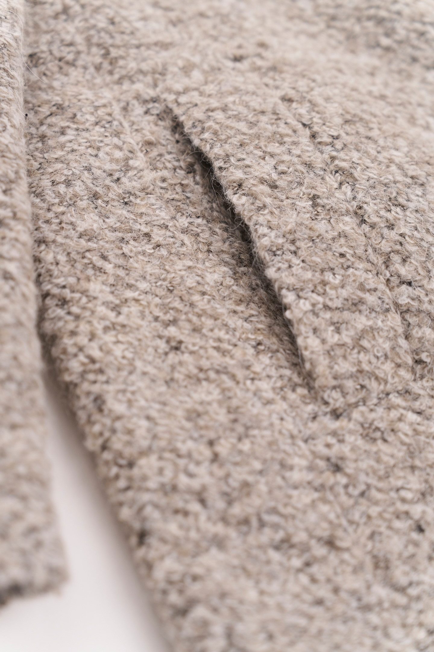 Bugatti Korte jas van moderne bouclé-stof