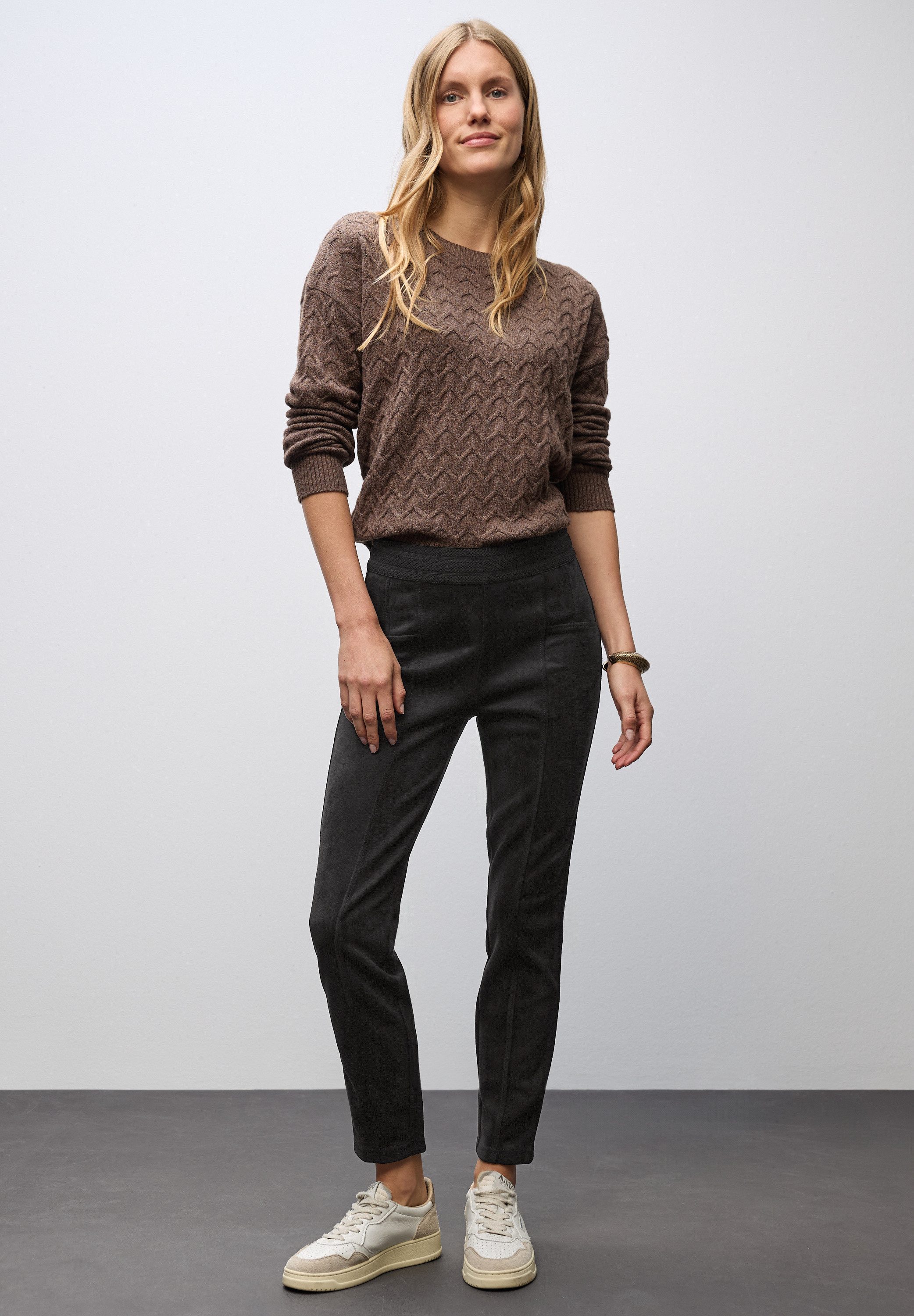STREET ONE Stoffen broek Style Hope met elastische taille