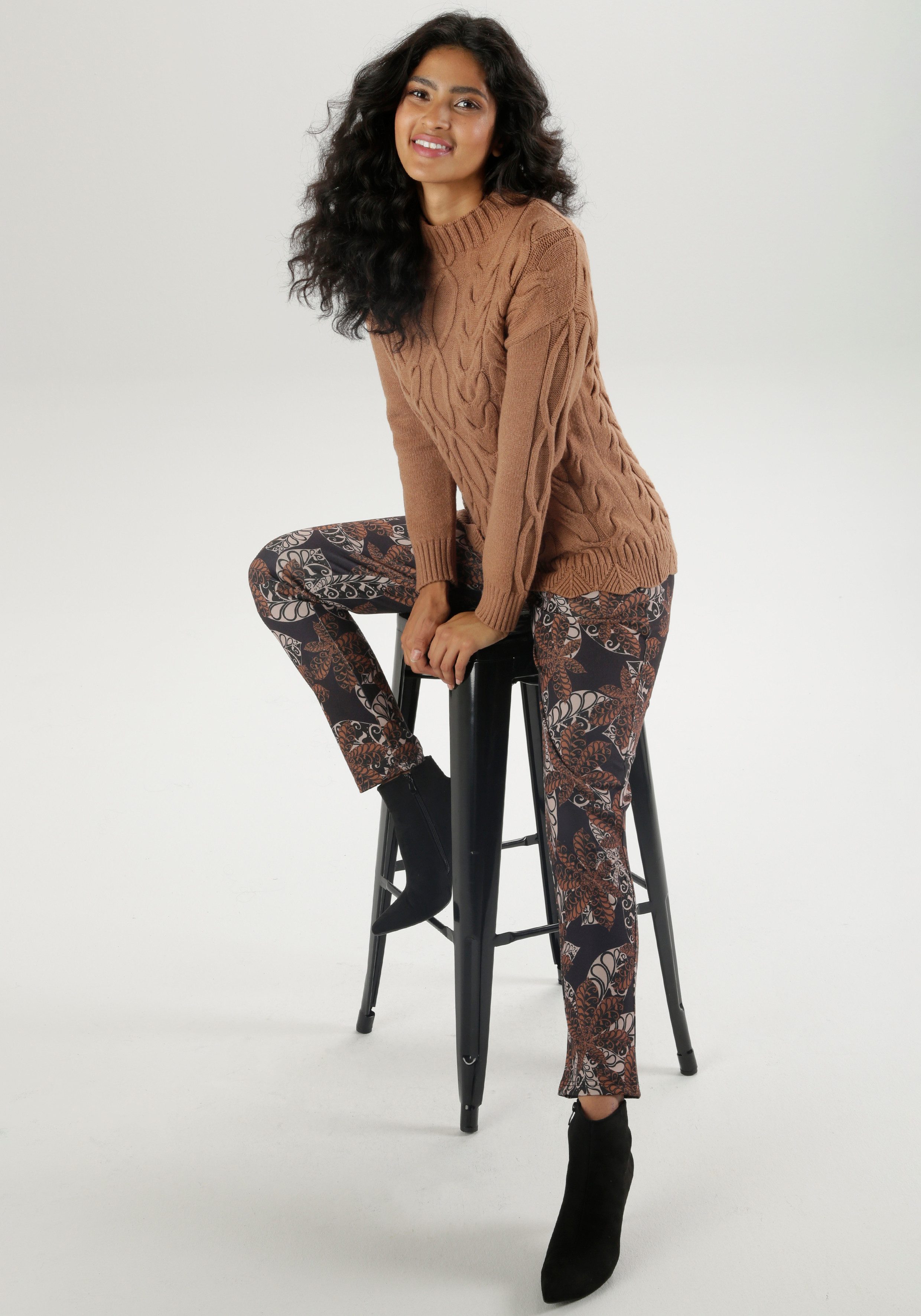 Aniston SELECTED Comfortbroek van stevigere jerseykwaliteit met stretch