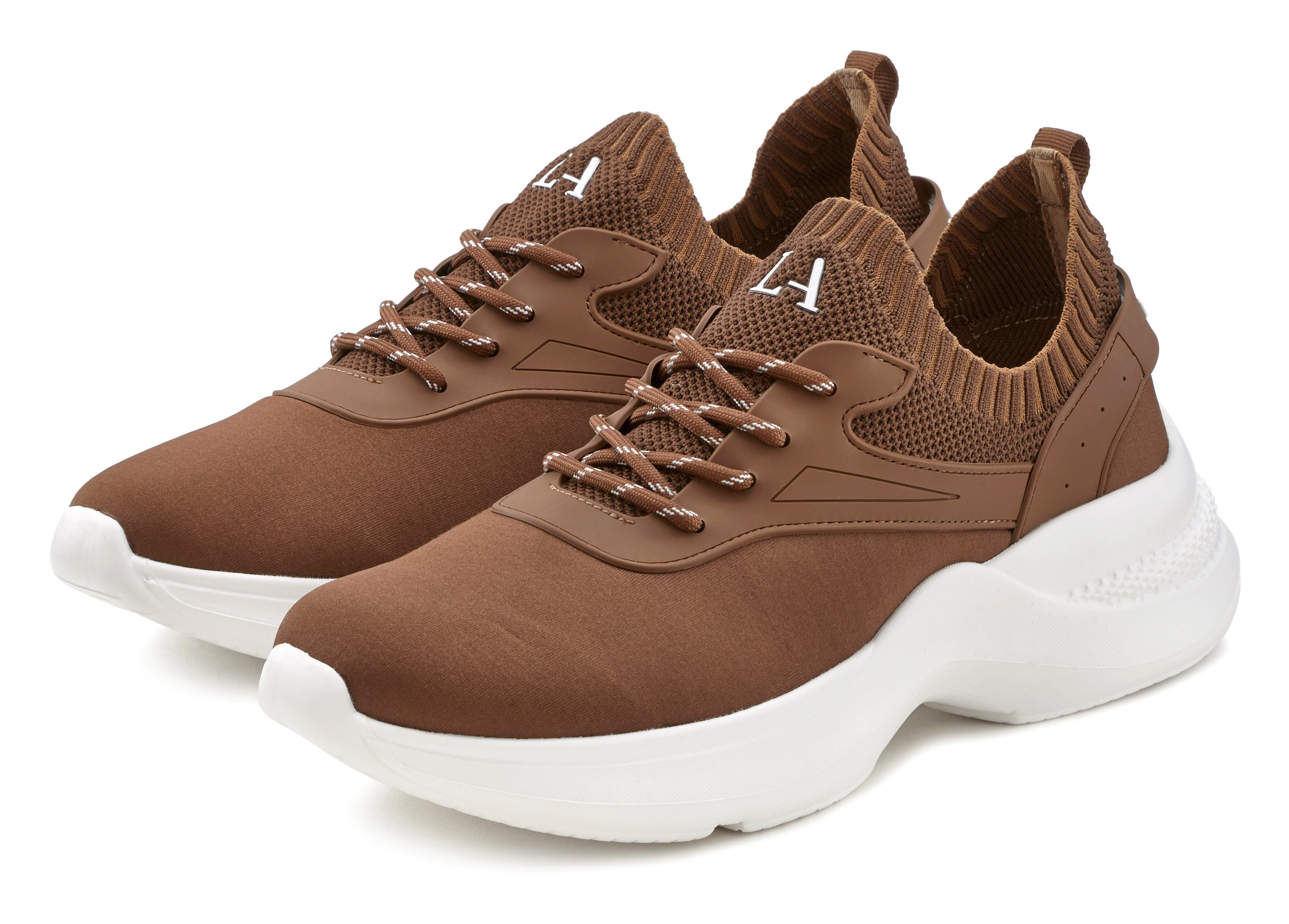 lascana sneakers bruin