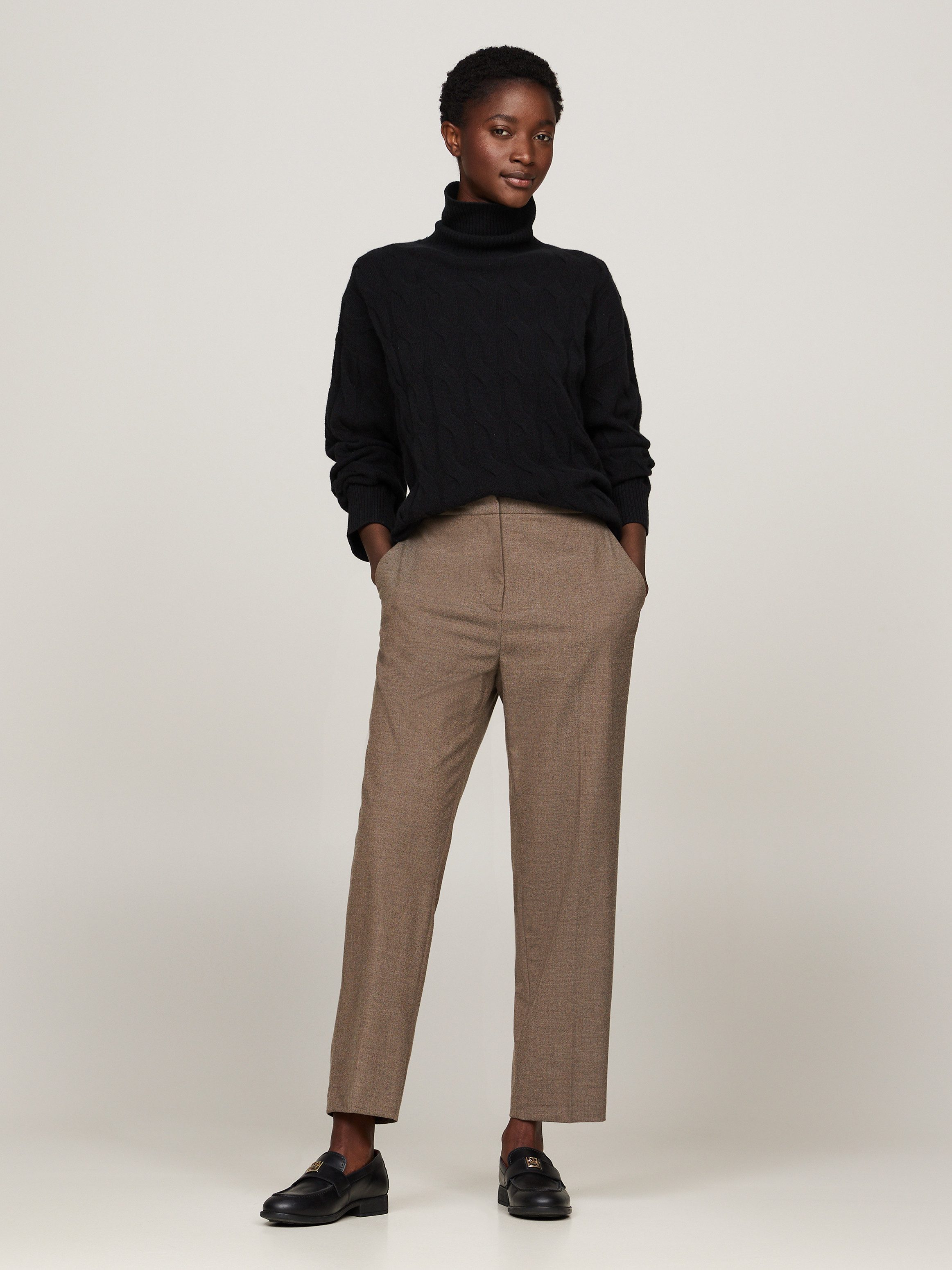 Tommy Hilfiger Coltrui SOFT WOOL CABLE ROLL-NK SWEATER met logoborduring allover kabelpatroon rolkraag 100% wol