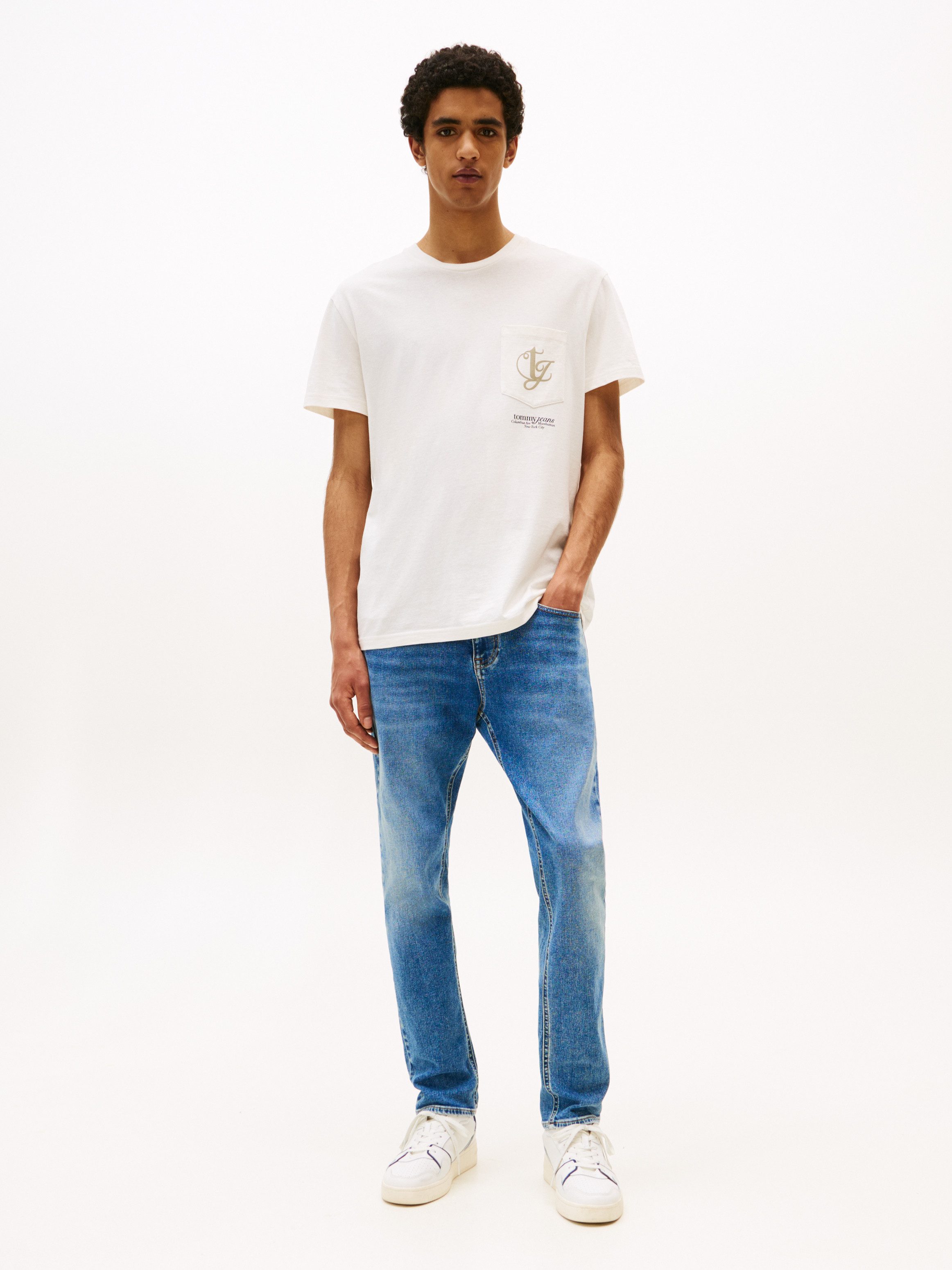 TOMMY JEANS Slim fit jeans AUSTIN SLIM TAPERED naar de enkel toe smaller wordende jeans met gemiddelde taillehoogte