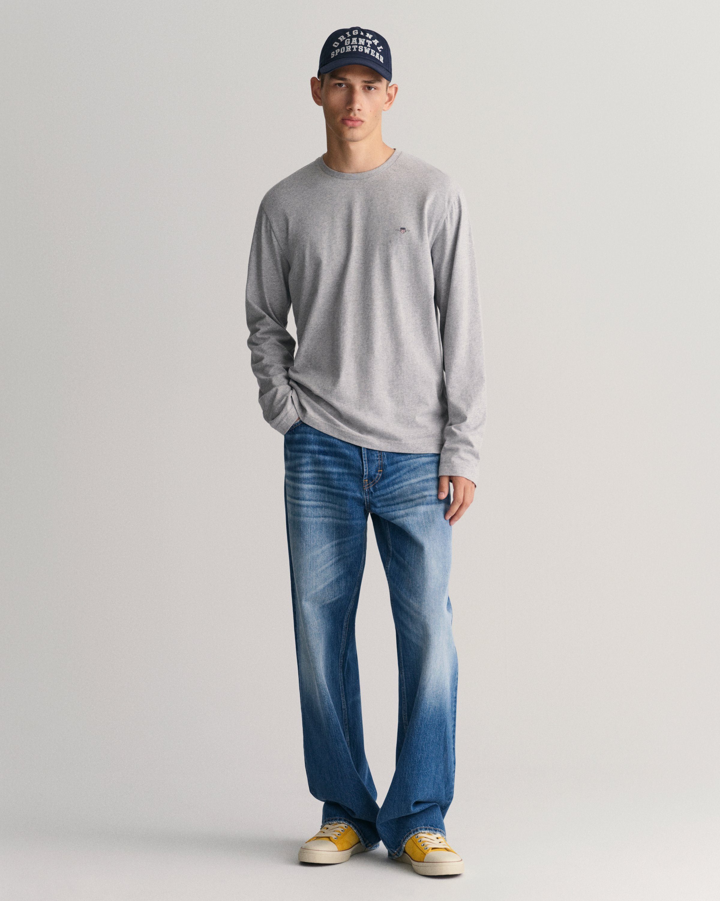 Gant Shirt met lange mouwen REG SHIELD LS T-SHIRT met logoborduursel op borsthoogte