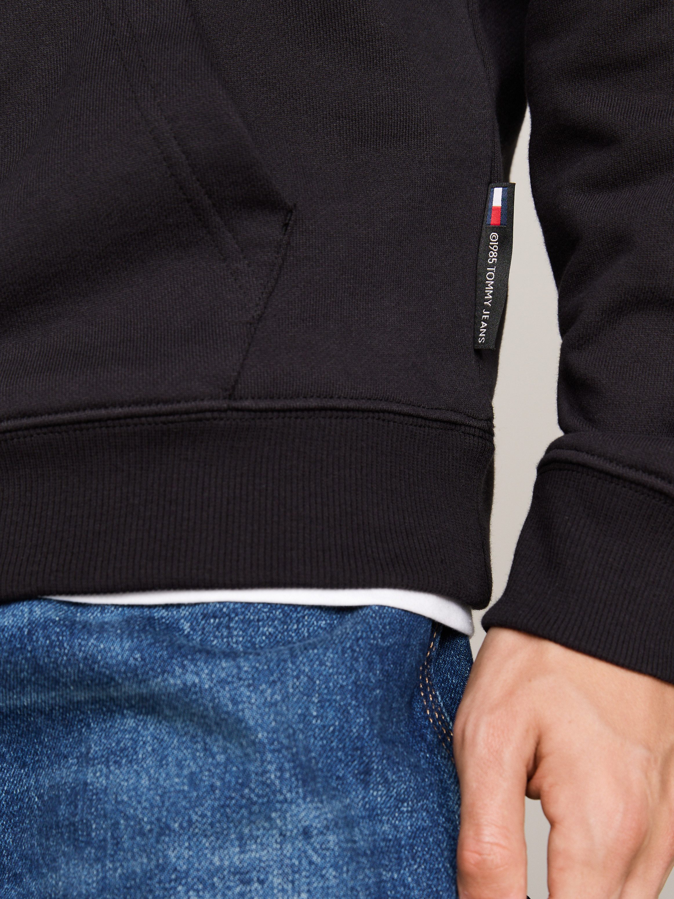 TOMMY JEANS Hoodie TJM REG SPRAY HOODIE Tommy Jeans-graffiti-handtekening-logo op de borst