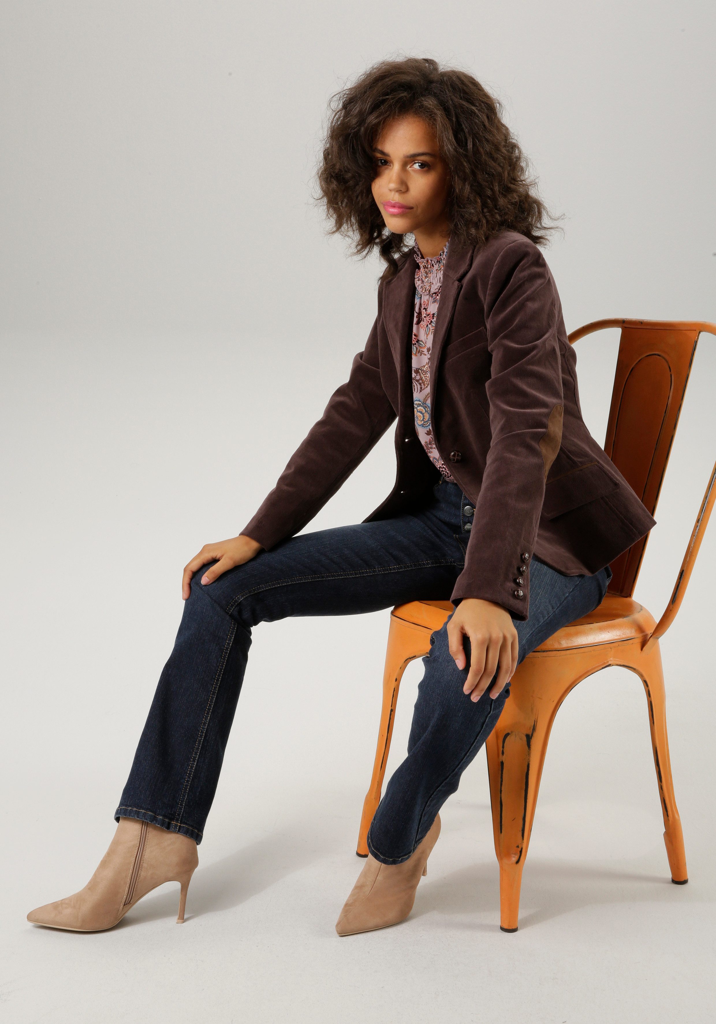 Aniston CASUAL Jasje met stofafwerkingen en mouwpatches
