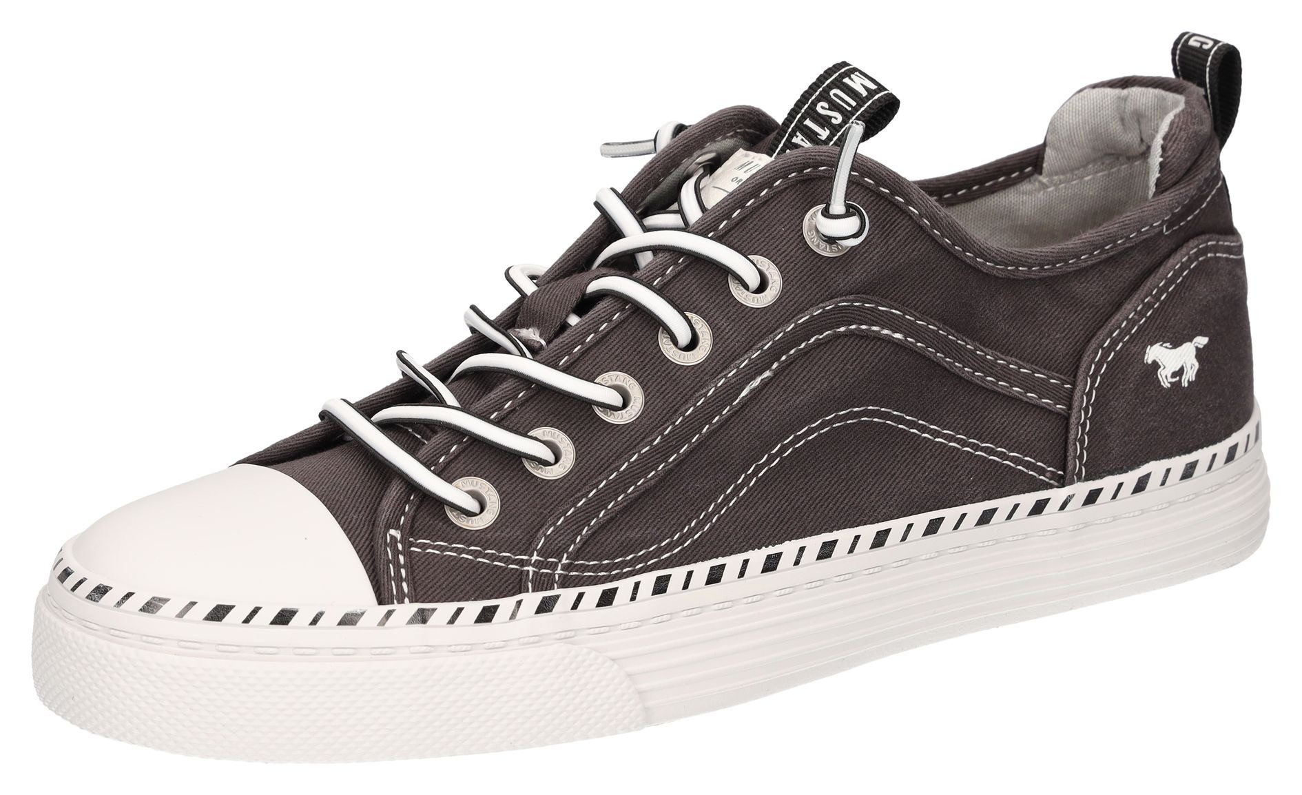 Mustang Shoes Slip-on sneakers , slippers, instapschoen, vrijetijdsschoen met gekleurde zoolrand