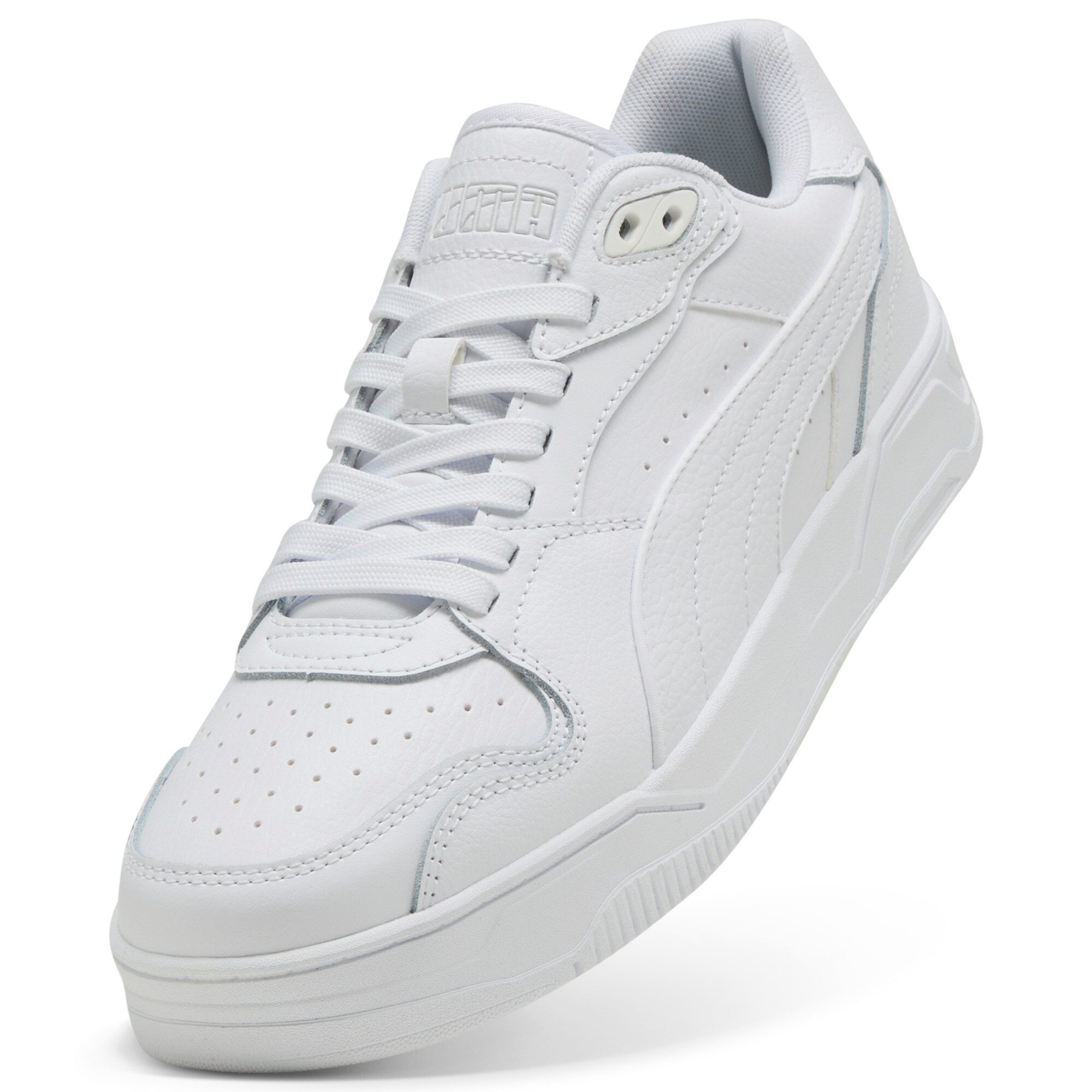 PUMA Sneakers
