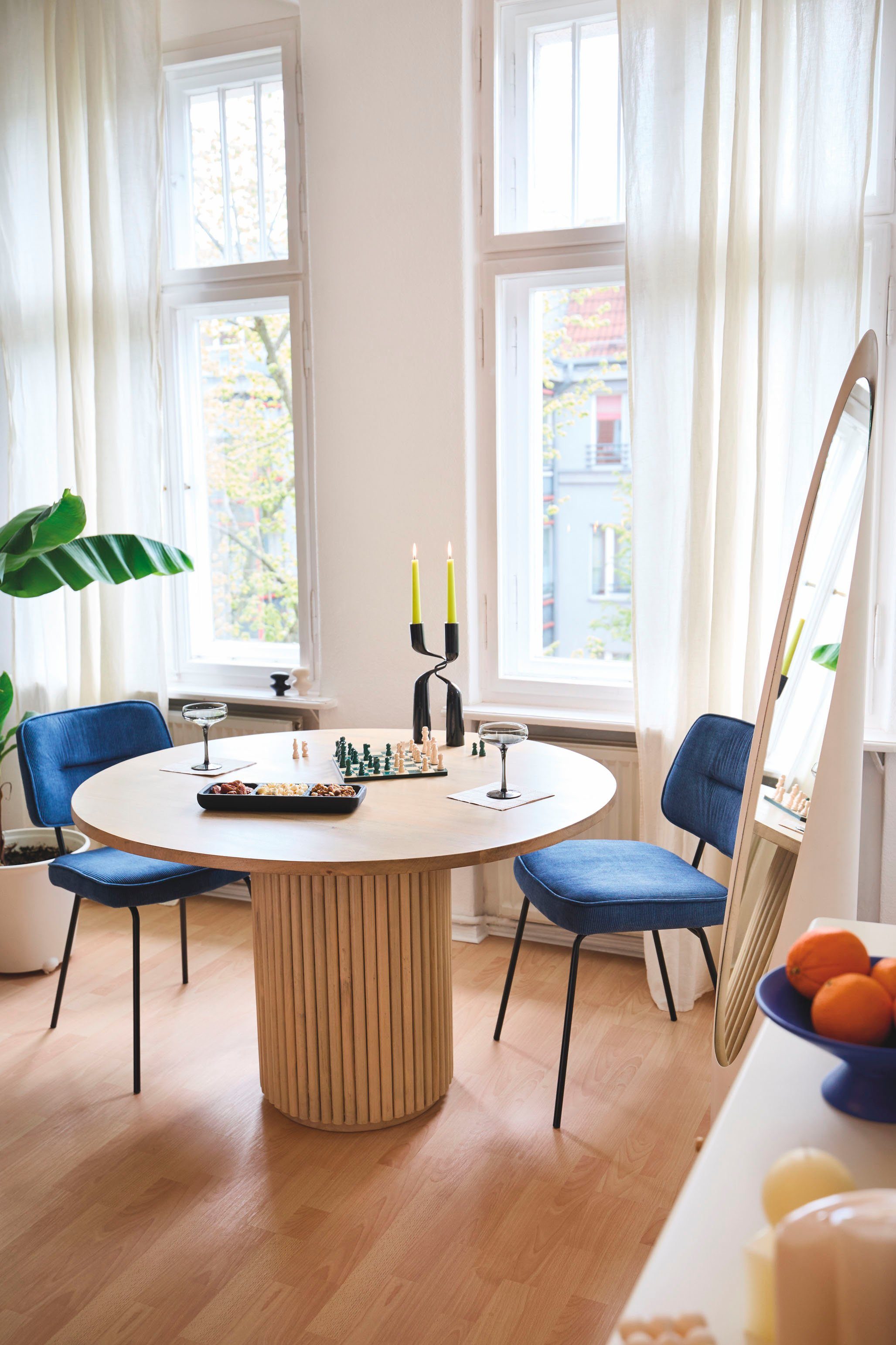 TOM TAILOR HOME Eettafel Ribbed Side Table High met kolomvoet in extravagante ribbel-look