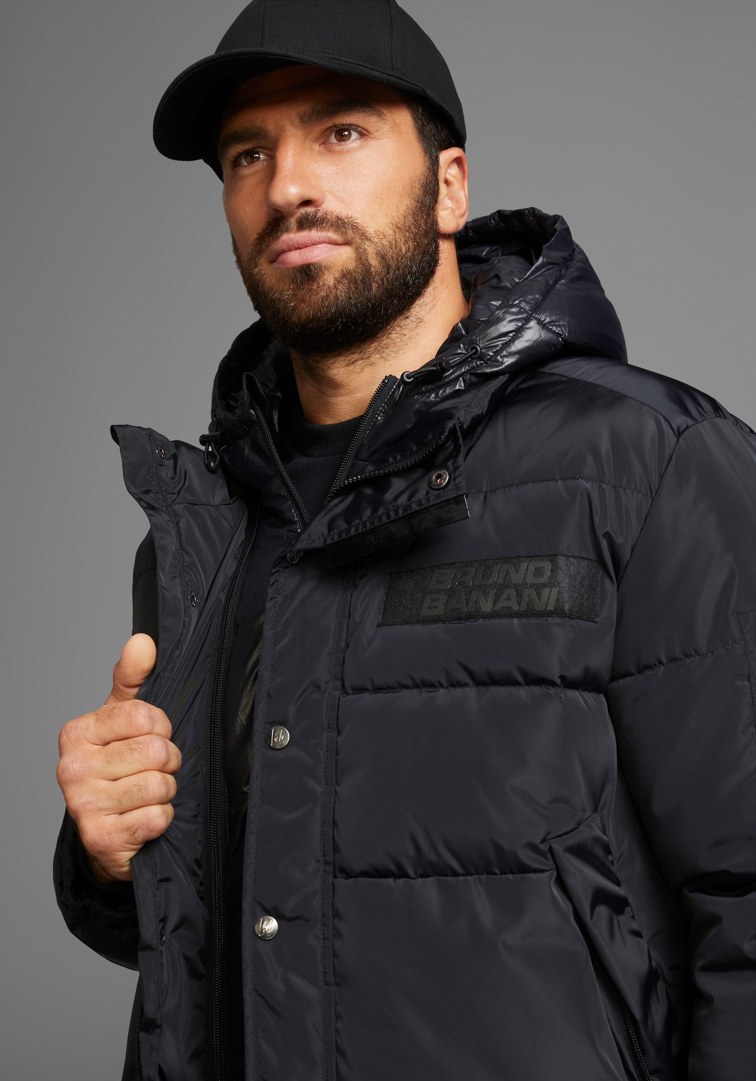 Bruno Banani Winterjack warm materiaal hoge kraag verstelbare capuchon