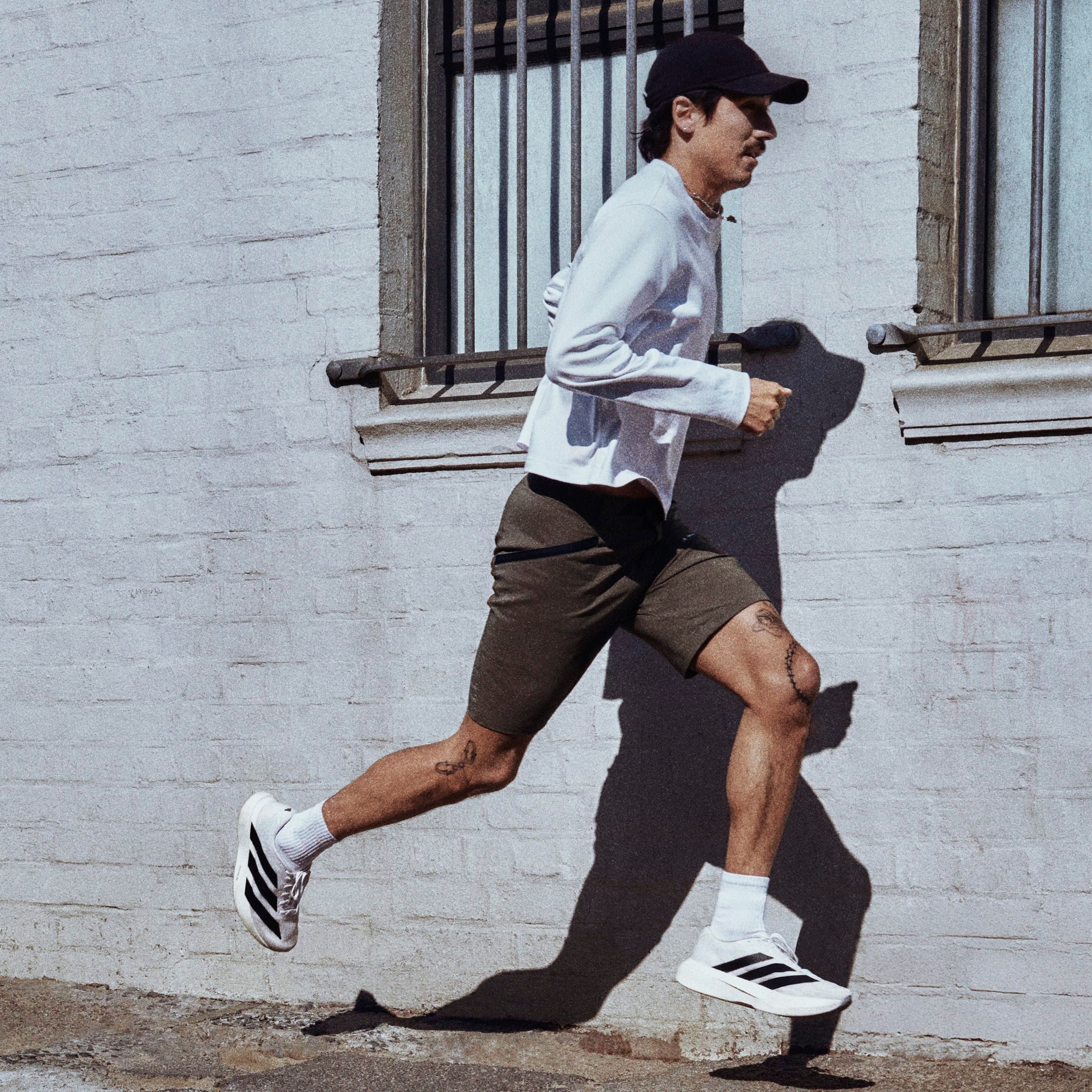 adidas Performance Runningschoenen geïnspireerd door het ontwerp van de adios pro evo