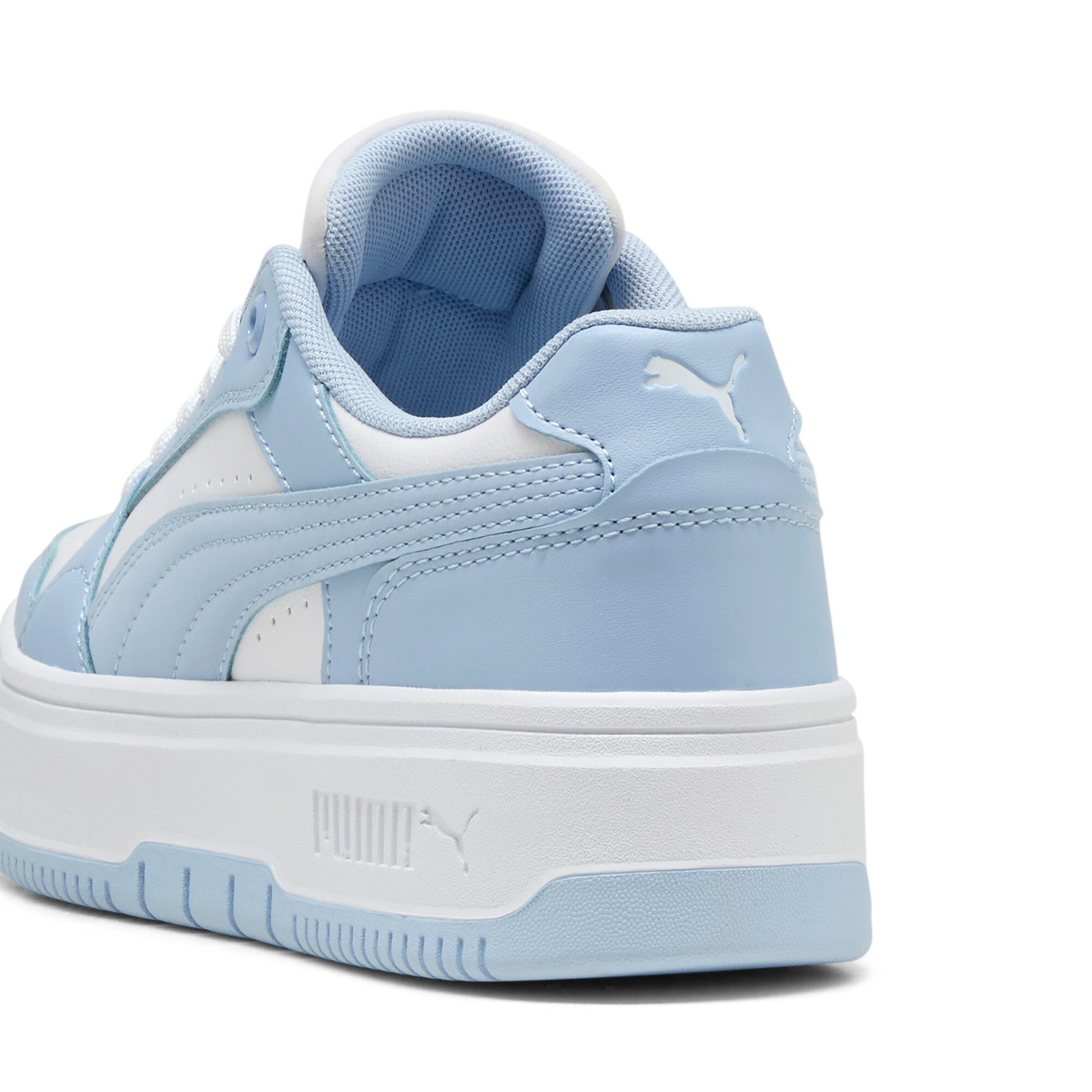 PUMA Sneakers