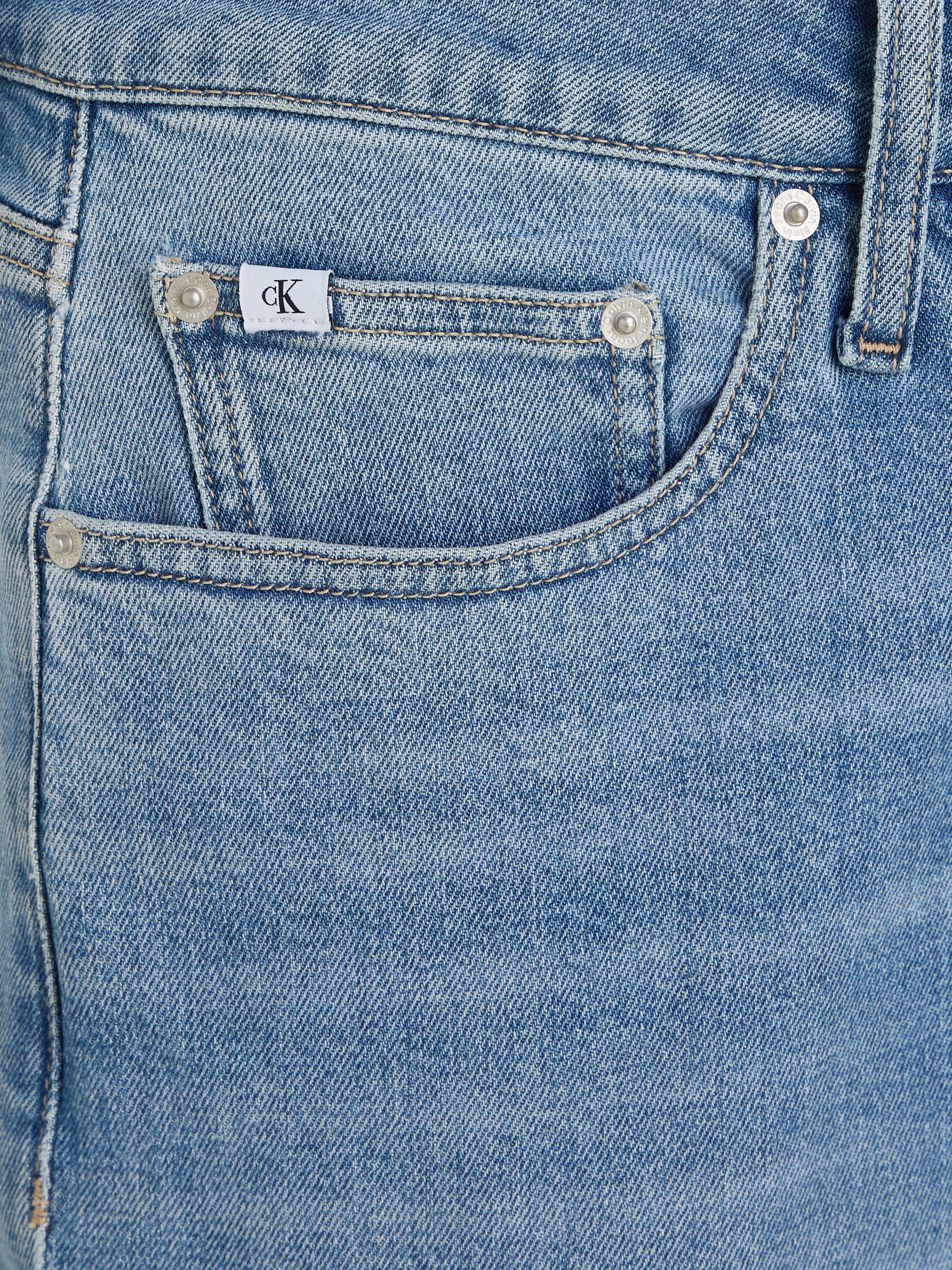 Calvin Klein Jeans Plus Mom jeans MOM JEAN PLUS Grote maten jeans zijn verkrijgbaar in loose fit