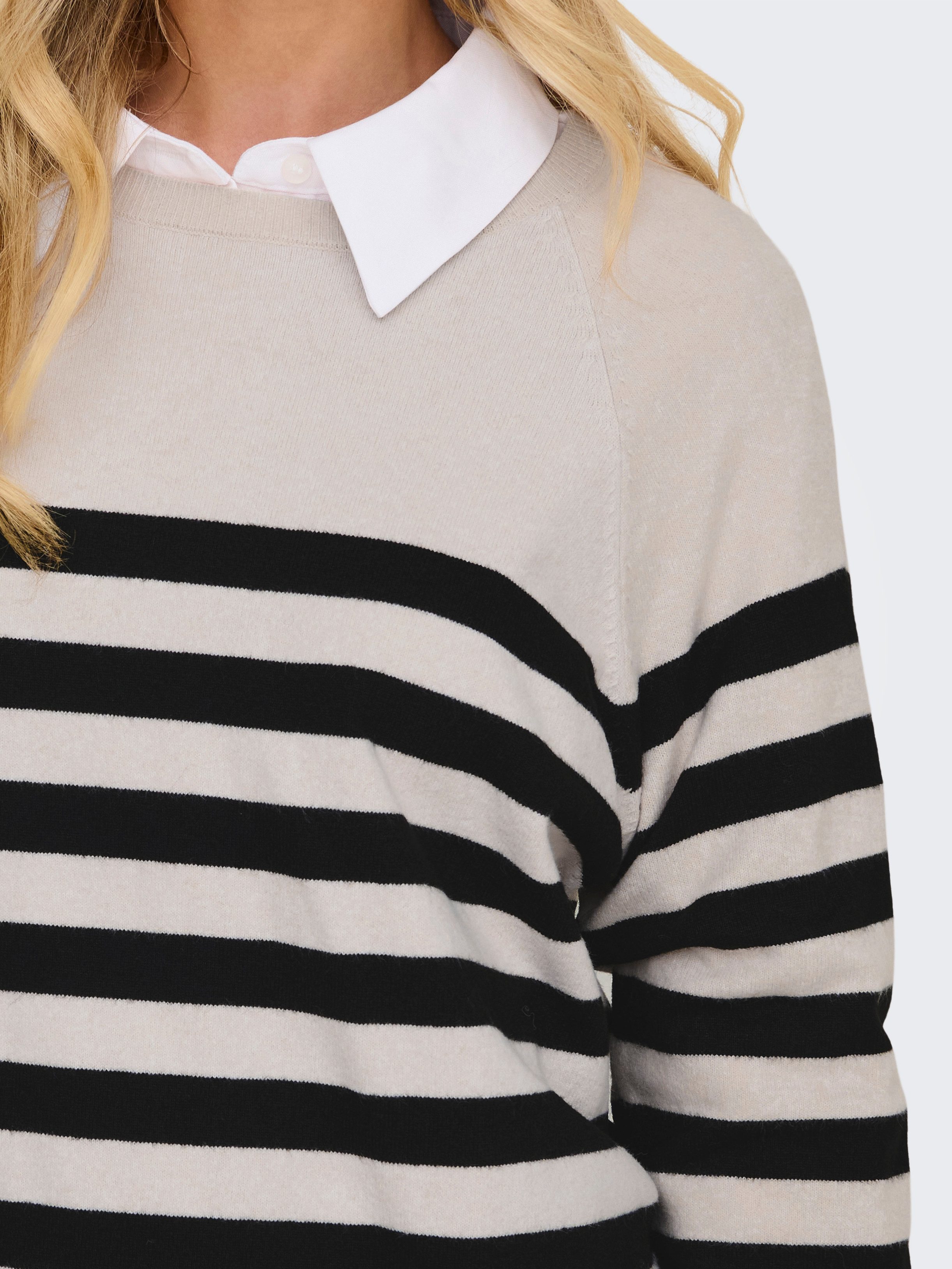 Only Trui met ronde hals ONLAMA LIFE LS RAGLAN O-NECK CC KNT