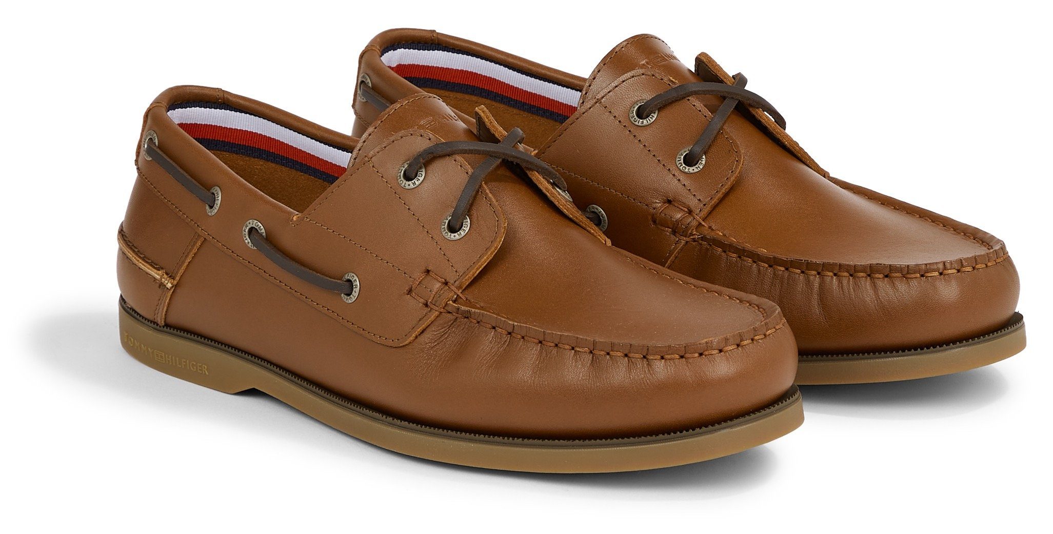 Tommy Hilfiger Bootschoenen TH BOAT SHOE CORE LEATHER met modieuze doorhalingen, vrijetijdsschoen,...