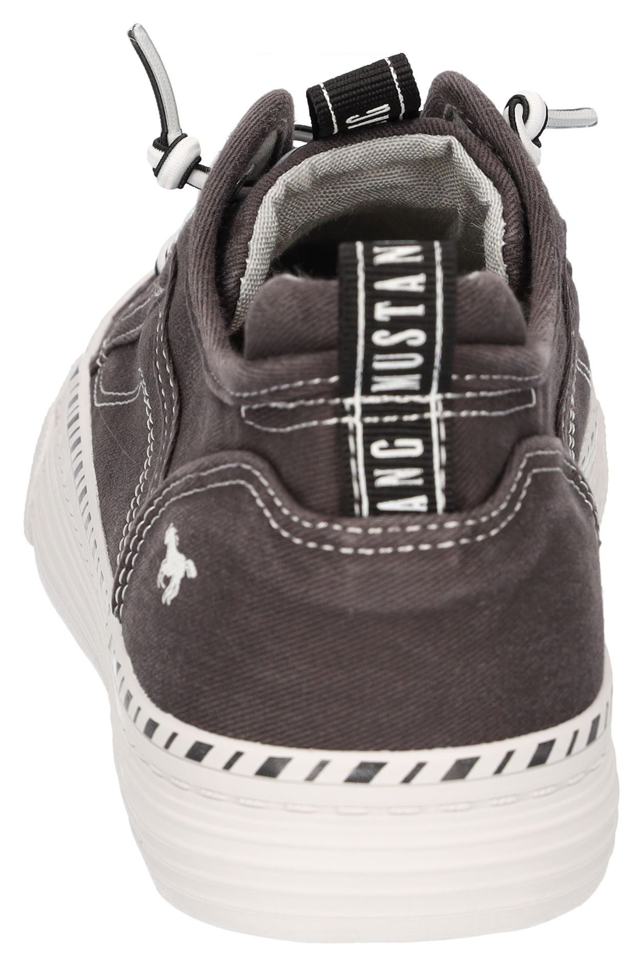 Mustang Shoes Slip-on sneakers , slippers, instapschoen, vrijetijdsschoen met gekleurde zoolrand