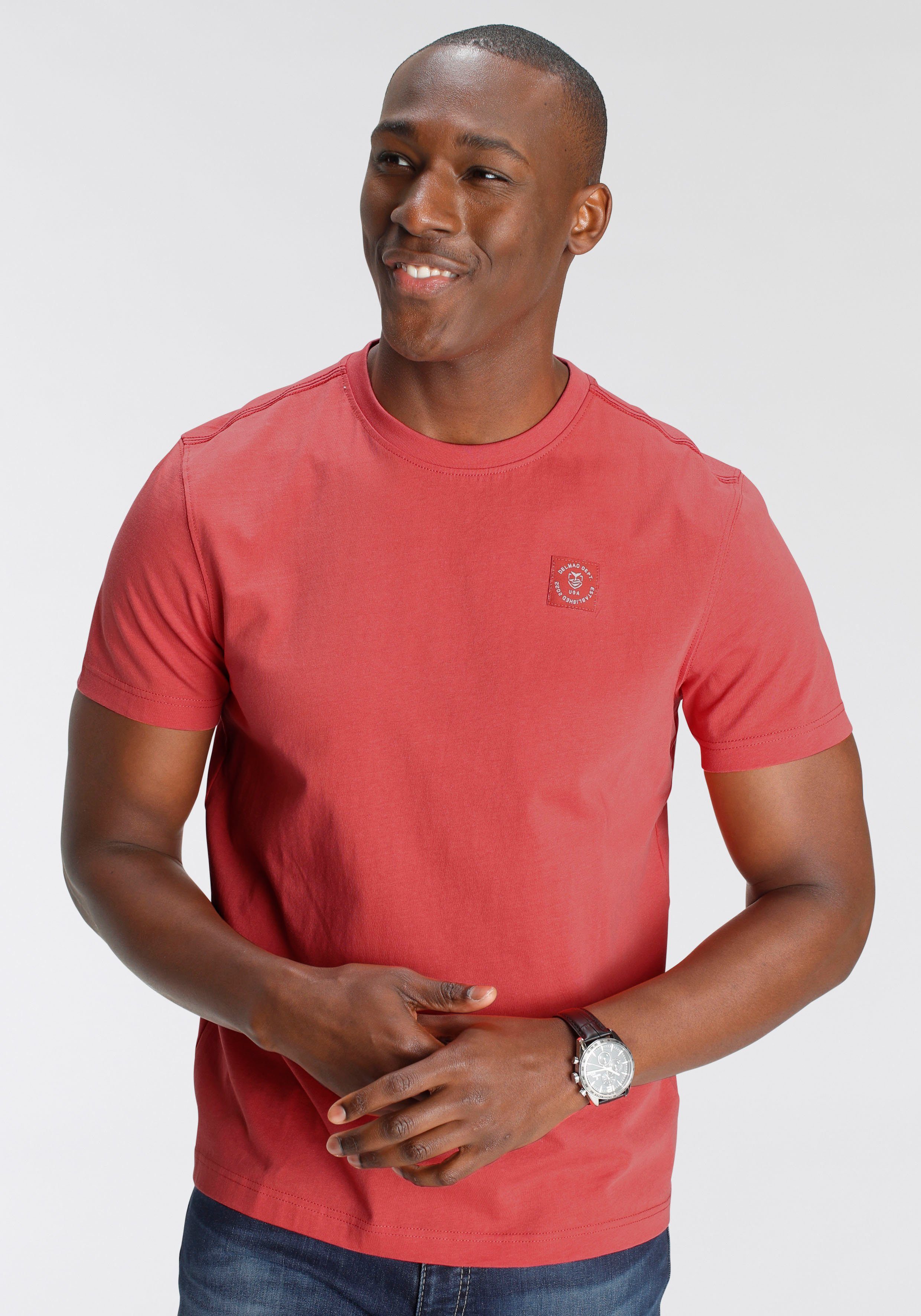 DELMAO Shirt met ronde hals Korte mouw, regular fit, basic, van 100% katoen