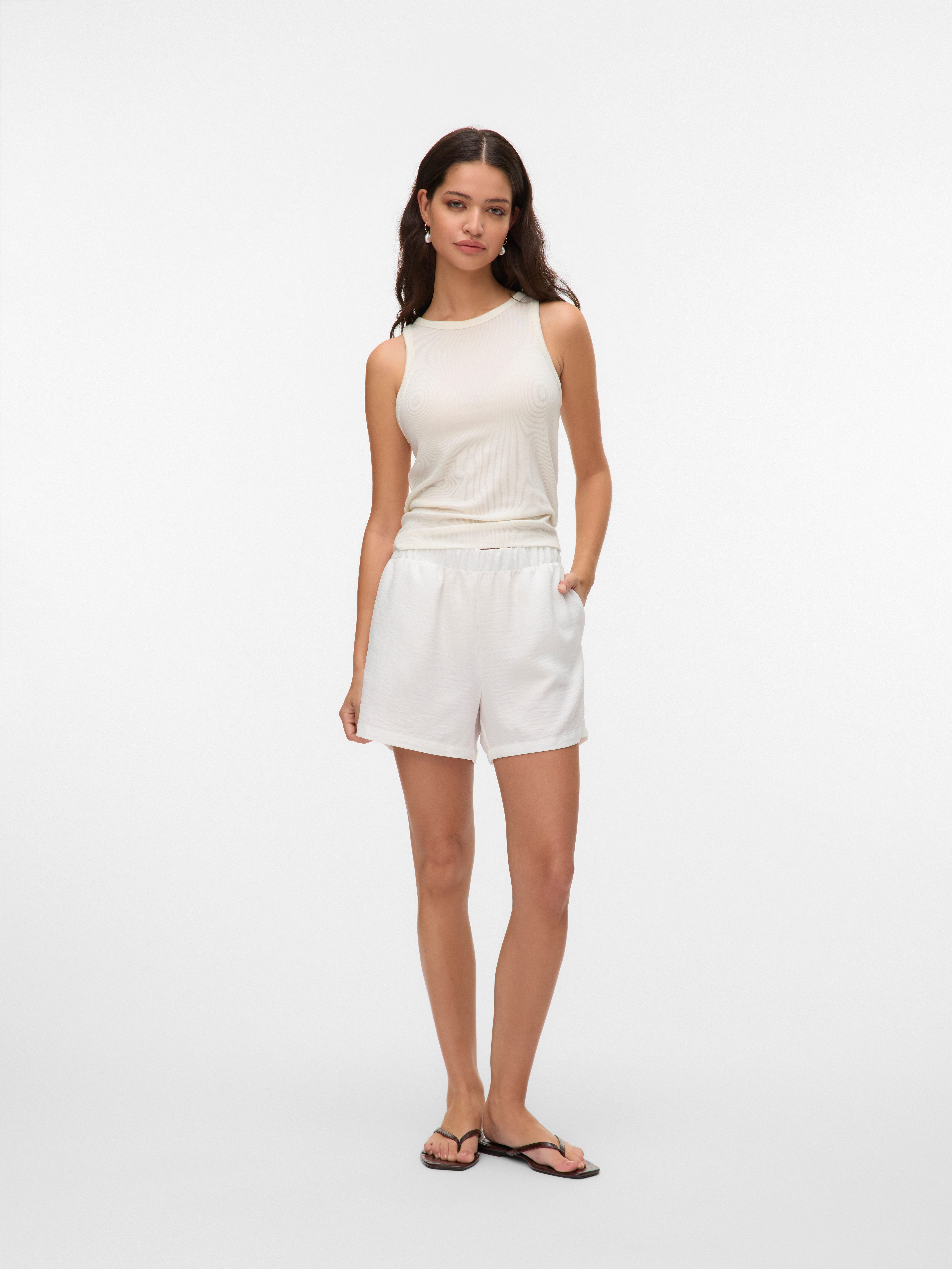 Vero Moda Short VMMELANEY SHORTS WVN GA NOOS