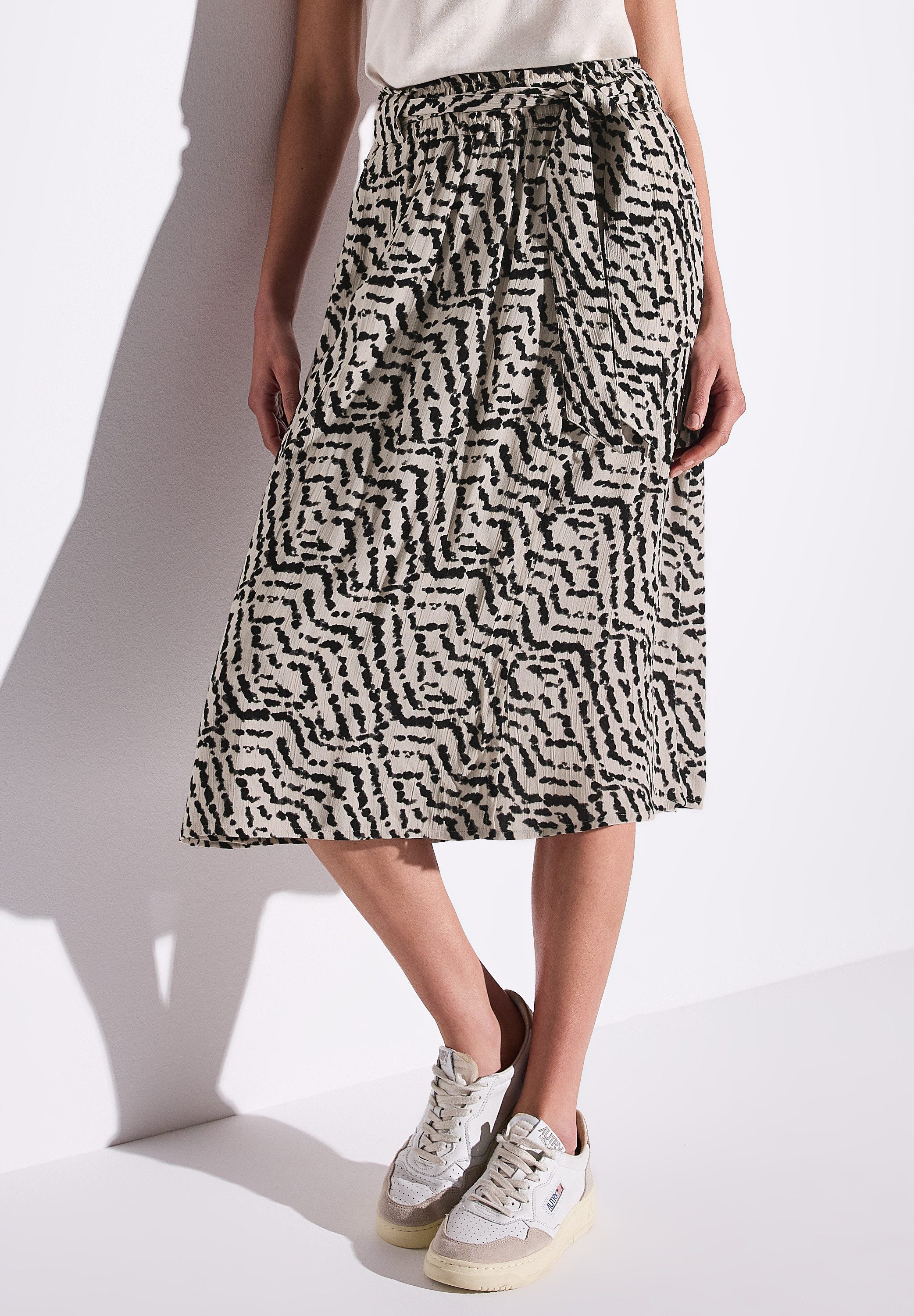 STREET ONE Midirok