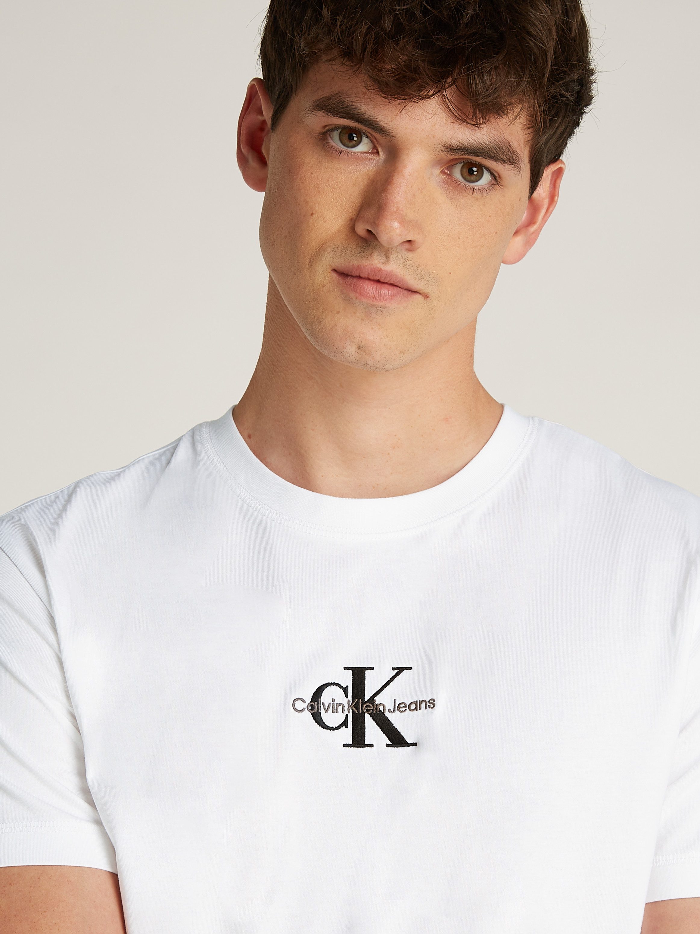 Calvin Klein T-shirt MONOLOGO TEE met een logo-opschrift